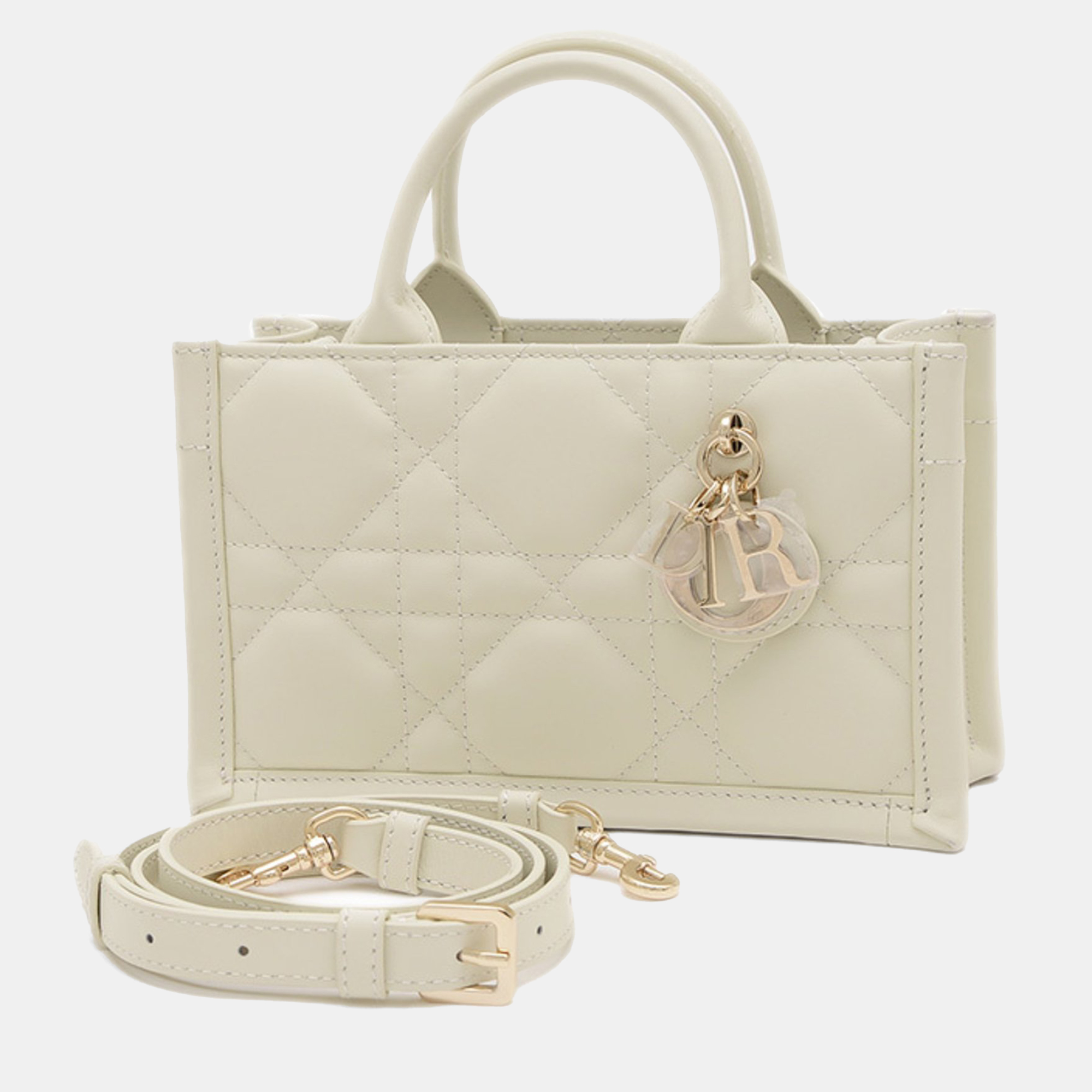 Christian Dior Book Tote Bag Mini Macrocannage Leather Ivory, White
Christian Dior Book Tote Bag Mini Macrocannage Leather Ivory, White