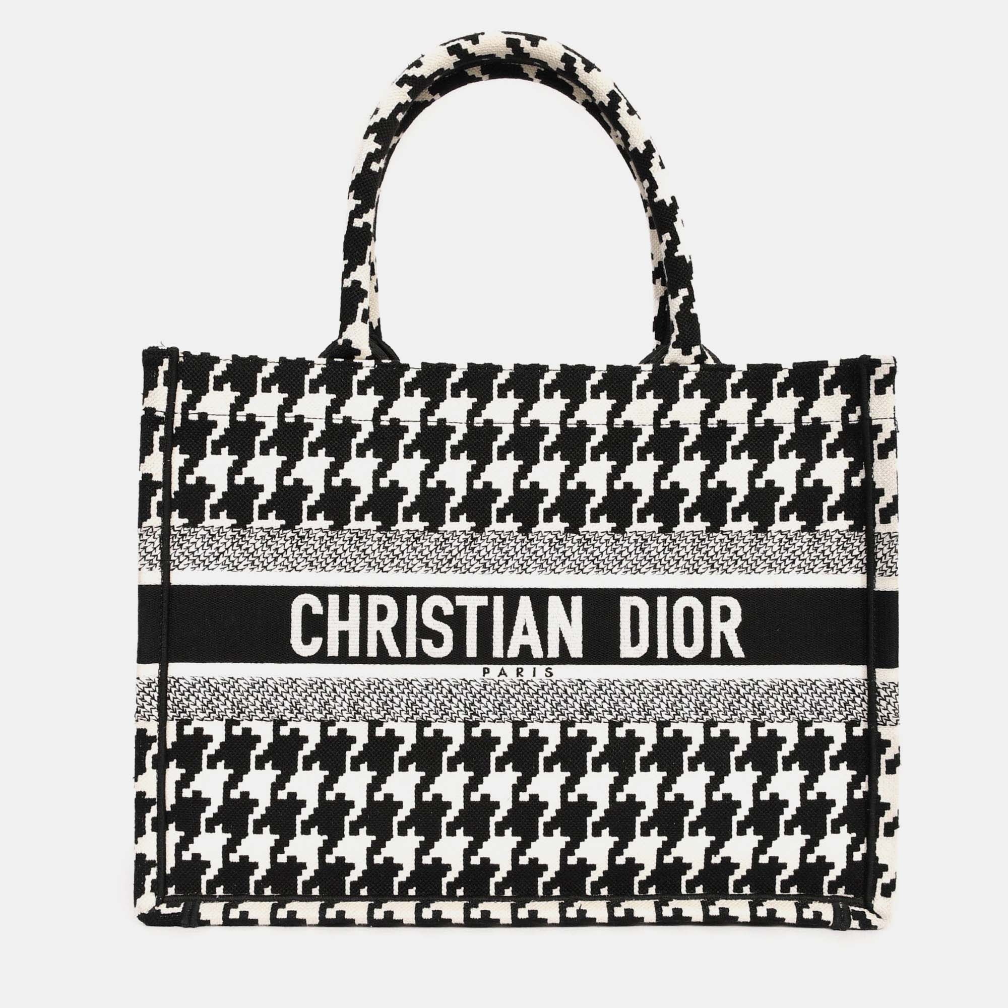 Christian Dior 2021 Black/White Houndstooth Medium Book Tote
Christian Dior 2021 Black/White Houndstooth Medium Book Tote