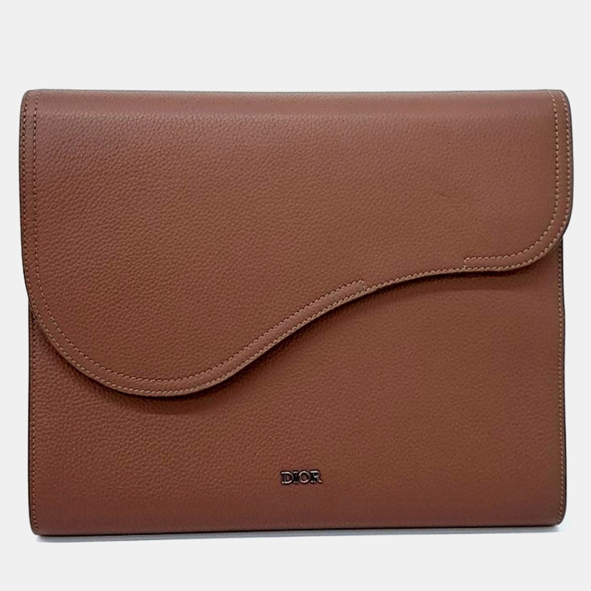 Dior Brown Leather iPad Pouch
Dior Brown Leather iPad Pouch