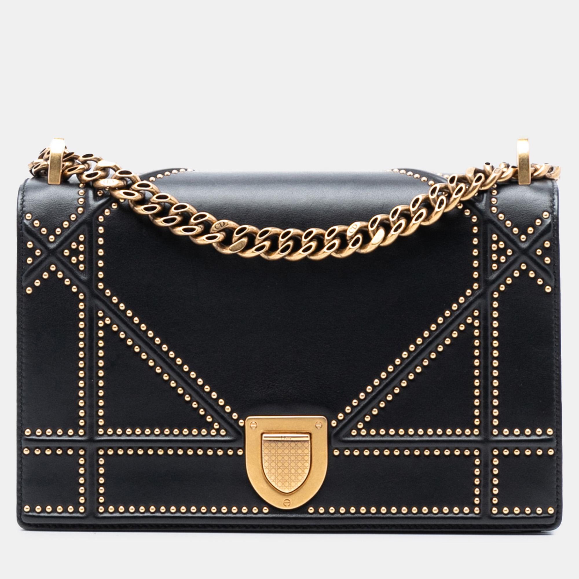 Dior Black Medium Studded Lambskin Diorama Flap
Dior Black Medium Studded Lambskin Diorama Flap