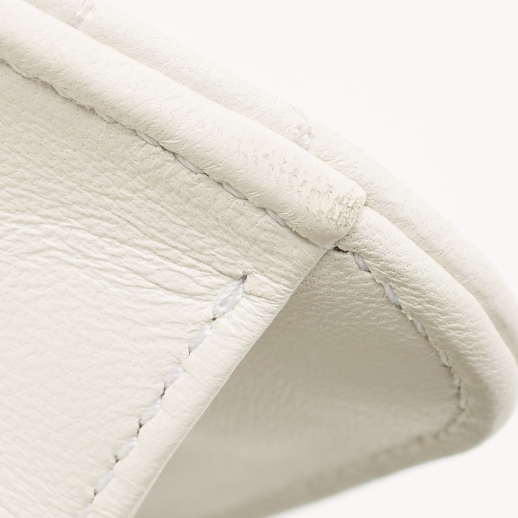 Dior  White Quilted Leather Medium Miss Dior Promenade Shoulder Bag