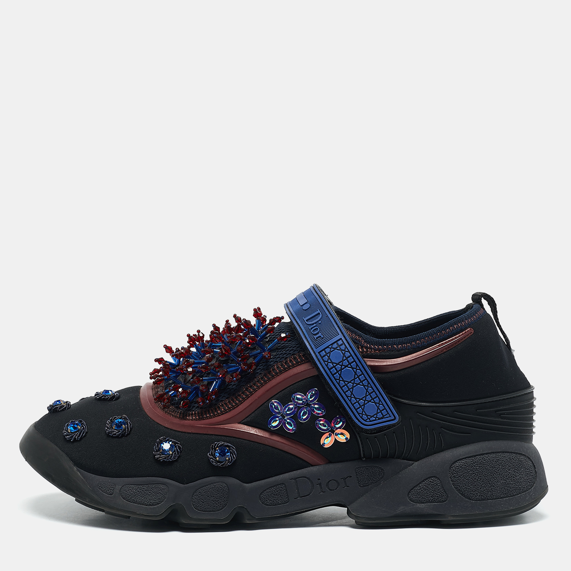 Dior Black/Blue Neoprene and Mesh Embellished Fusion Sneakers Size
Dior Black/Blue Neoprene and Mesh Embellished Fusion Sneakers Size