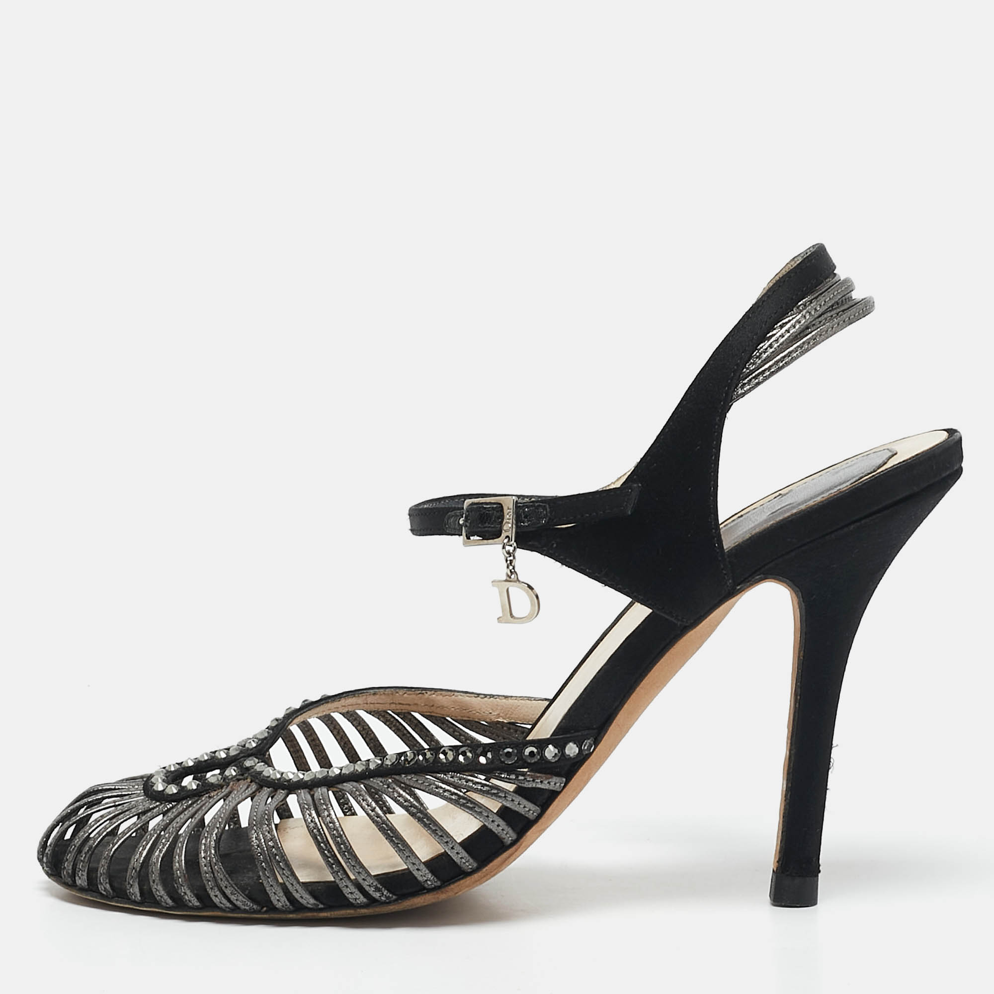 Dior Grey/Black Leather and Satin Crystal Embellished Strappy Sandals Size
Dior Grey/Black Leather and Satin Crystal Embellished Strappy Sandals Size