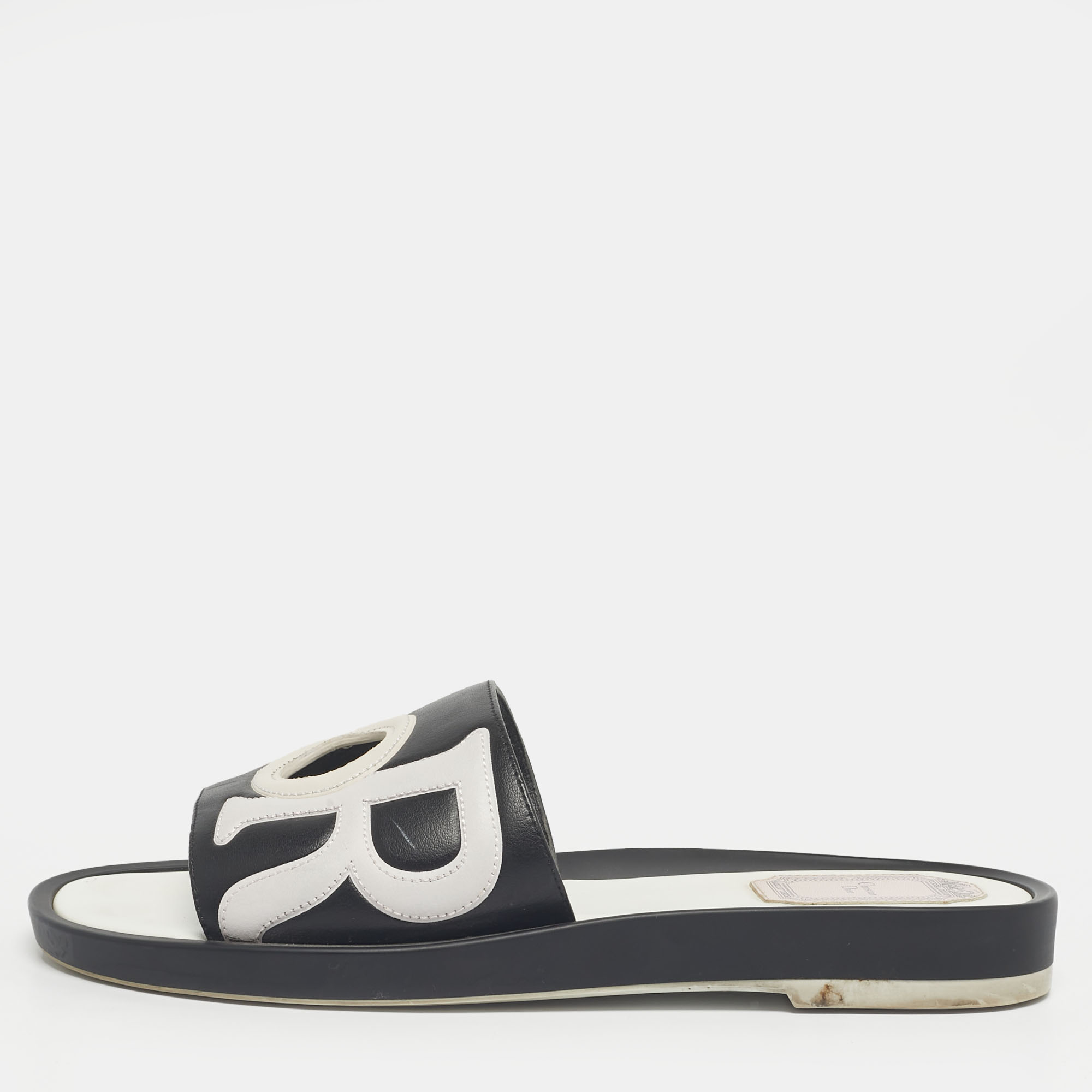 Dior Black/White Leather Marina Flat Slides Size
Dior Black/White Leather Marina Flat Slides Size