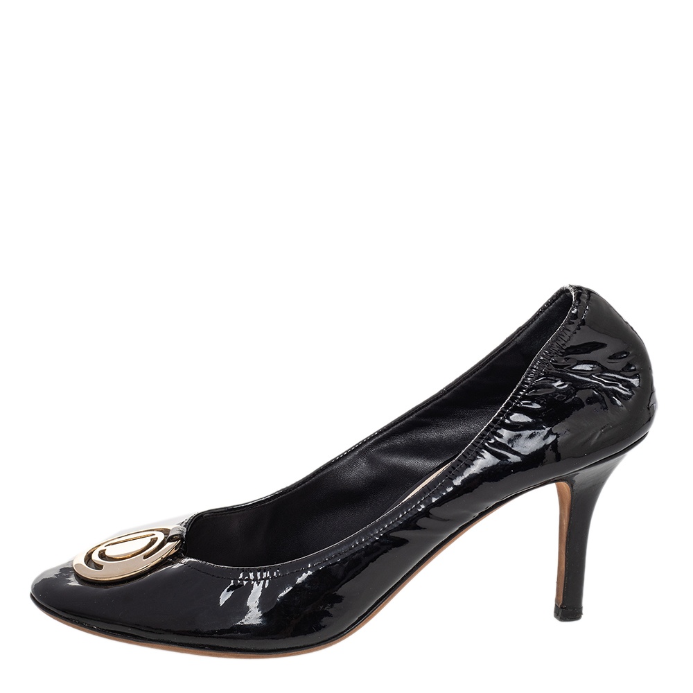 Dior Black Patent Leather Round Metal Logo Scrunch Pumps Size 37