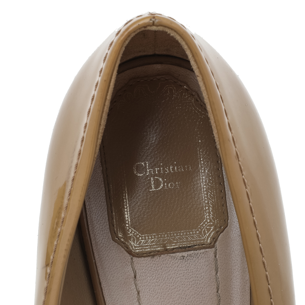 Dior Beige Patent Leather Ballet Flats Size 40