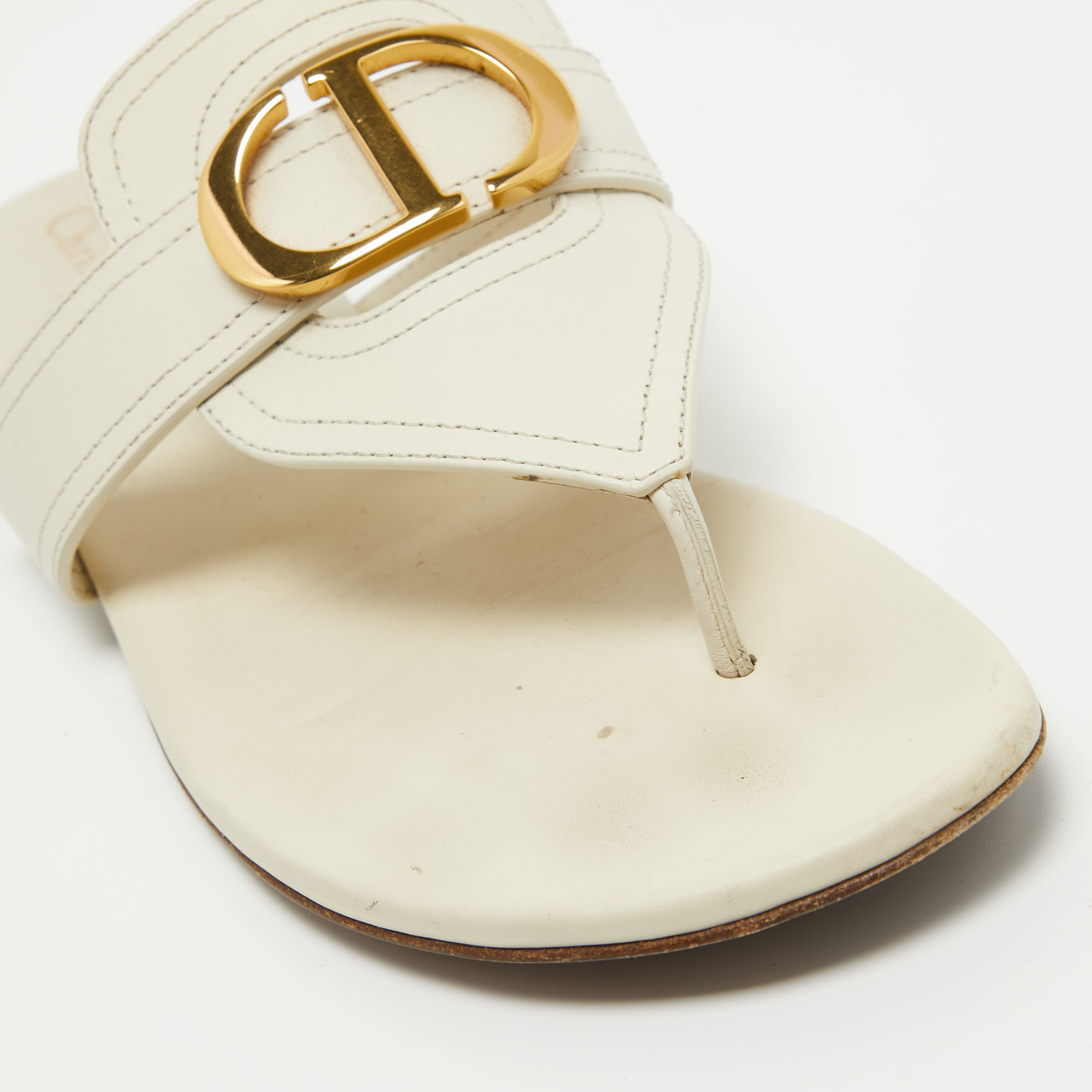 Christian Dior Off White Leather 30 Montaigne Thong Flats Size 39