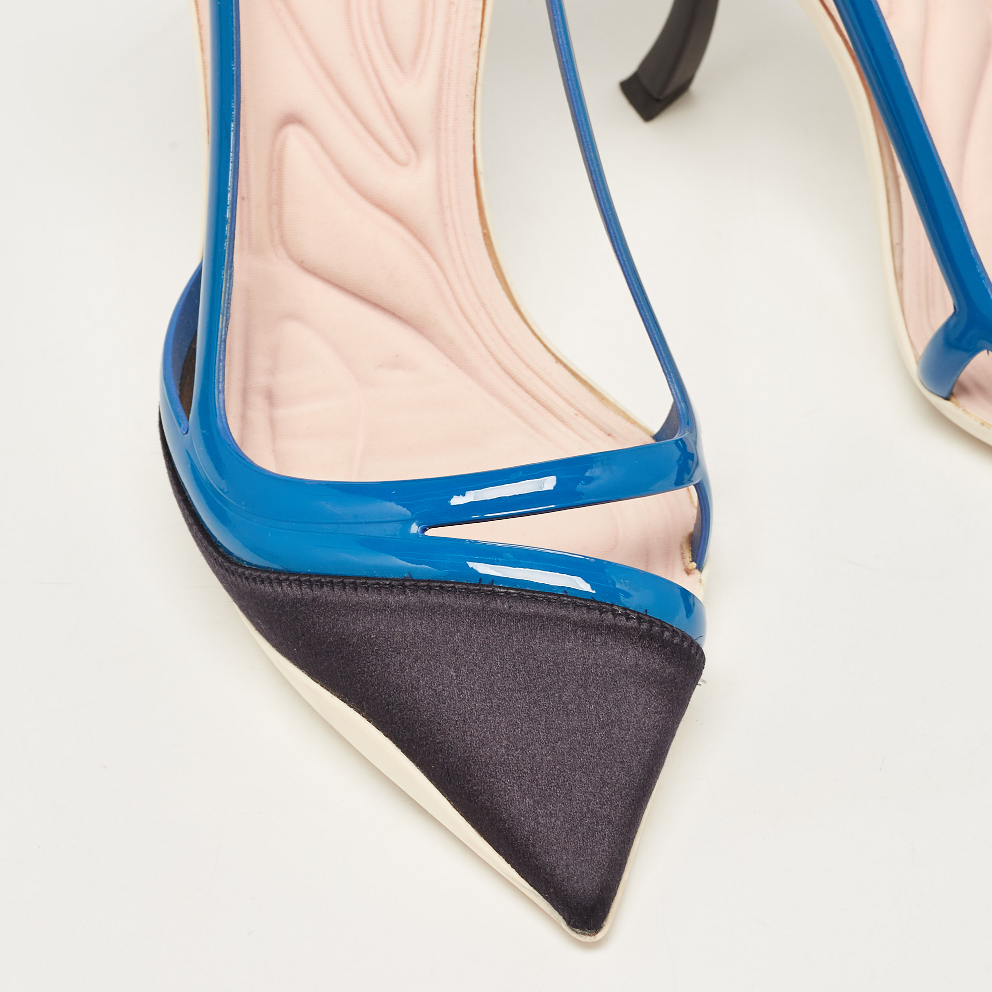 Dior Two Tone Blue Satin And Patent Leather Pointed Toe Curved Heel Pumps Size 38.5