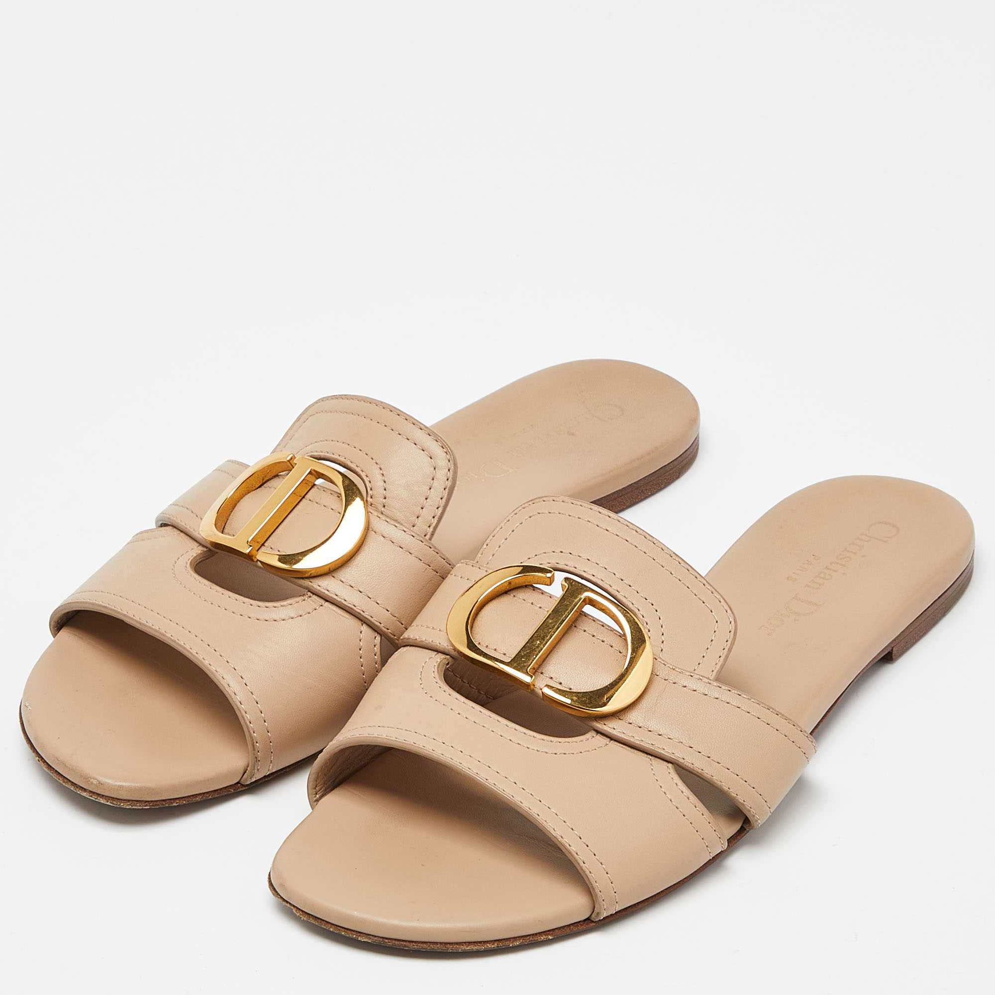 

Dior Beige Leather 30 Montaigne Slide Sandals Size