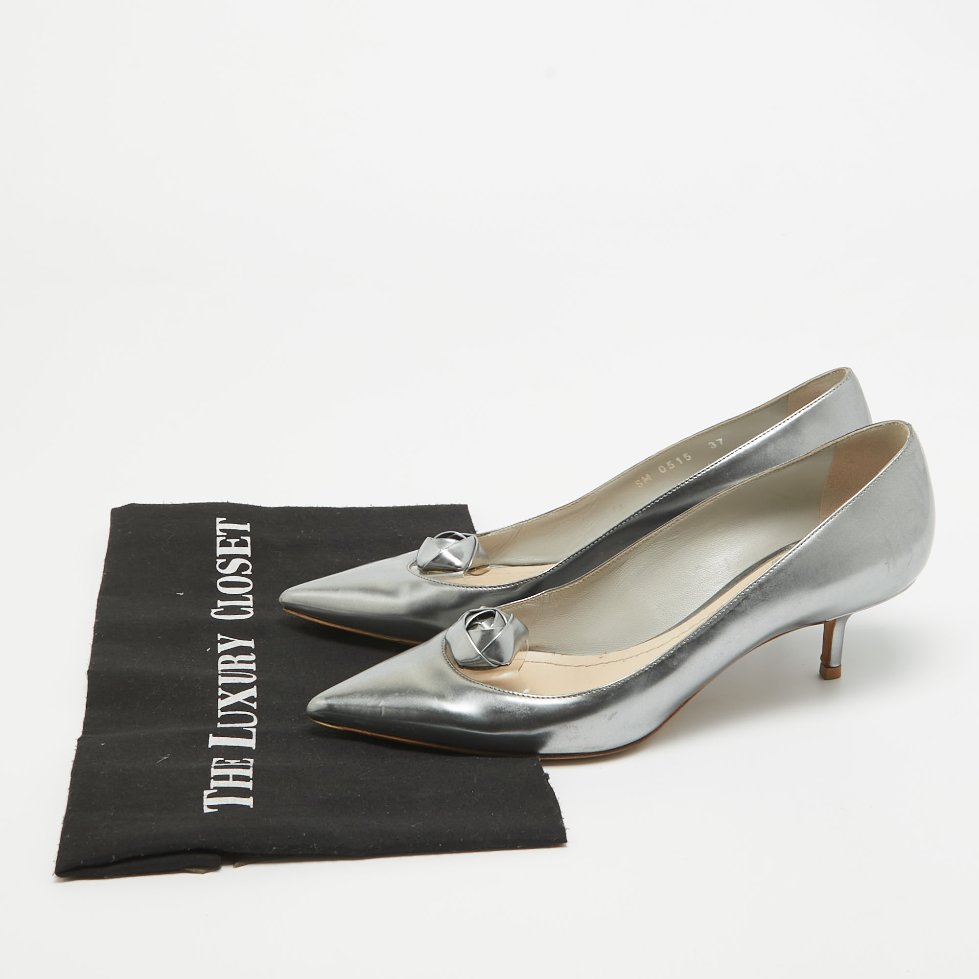 Dior Grey Leather Rose Applique Pumps Size 37