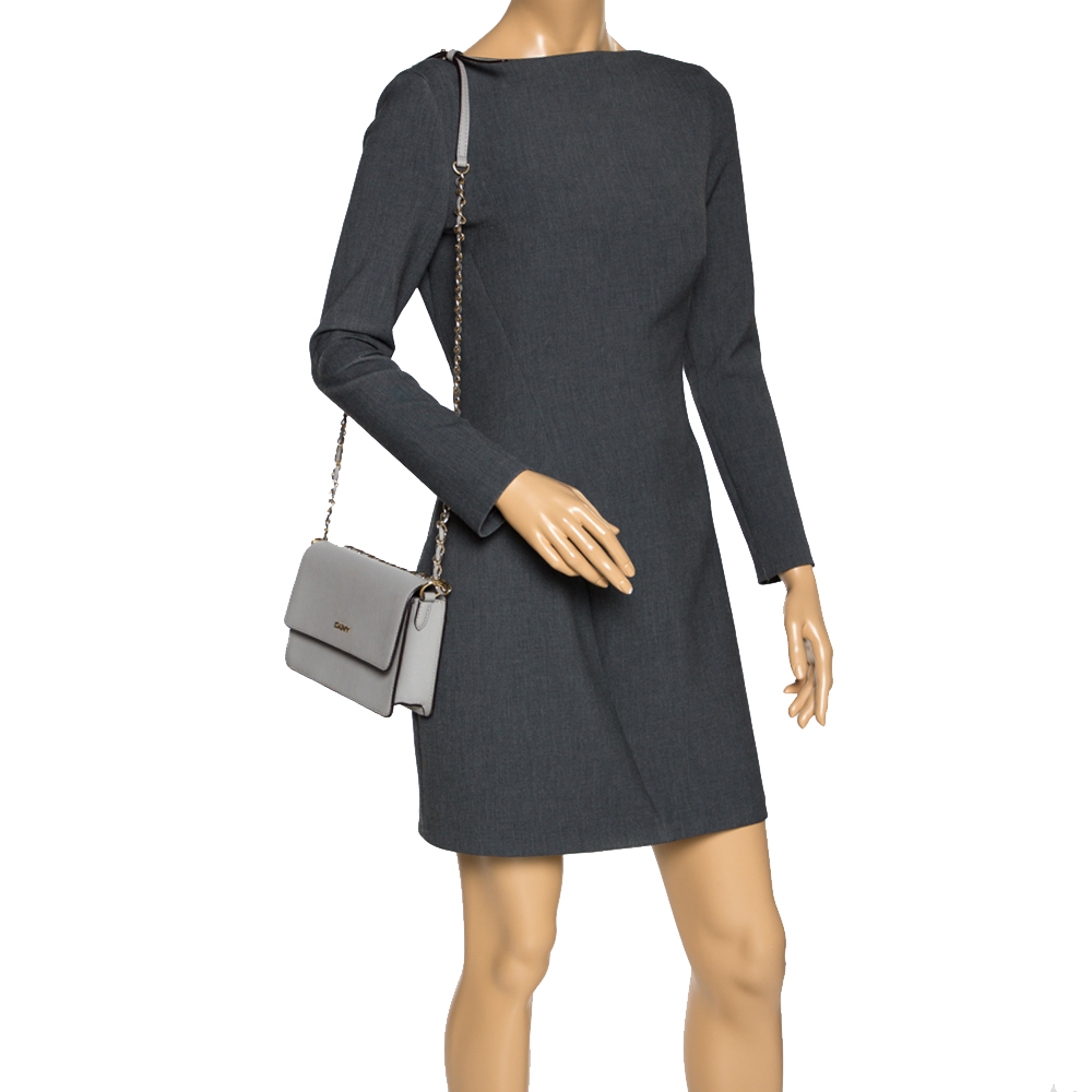 Dkny Grey Leather Chain Shoulder Bag
Dkny Grey Leather Chain Shoulder Bag