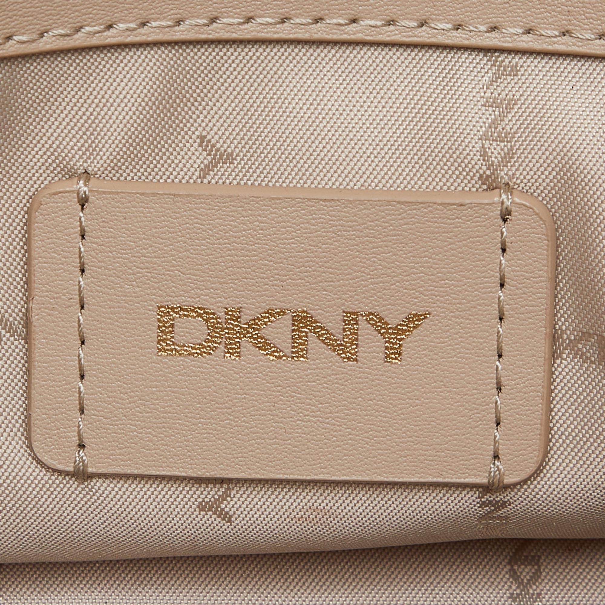 DKNY Tri Color Printed Coated Canvas And Leather Elissa Chain Shoulder Bag