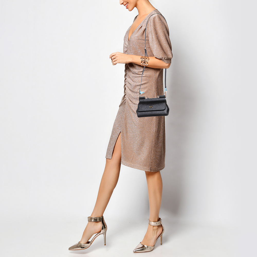 Dolce & Gabbana Black Leather Mini Miss Sicily Top Handle Bag 
Dolce & Gabbana Black Leather Mini Miss Sicily Top Handle Bag