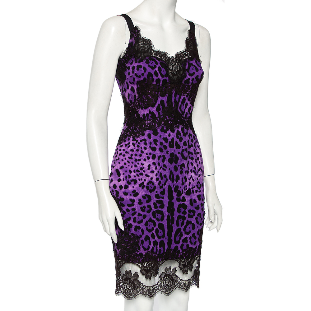 Dolce & Gabbana Purple Animal Printed Silk Lace Trim Sleeveless Sheath Dress
Dolce & Gabbana Purple Animal Printed Silk Lace Trim Sleeveless Sheath Dress