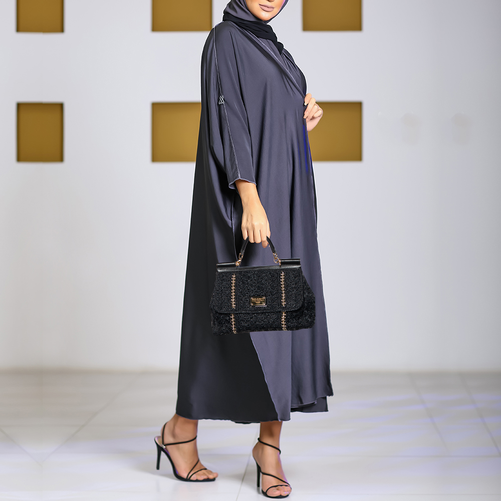 Dolce & Gabbana Black Woven Raffia And Leather Large Sicily Top Handle Bag
Dolce & Gabbana Black Woven Raffia And Leather Large Sicily Top Handle Bag