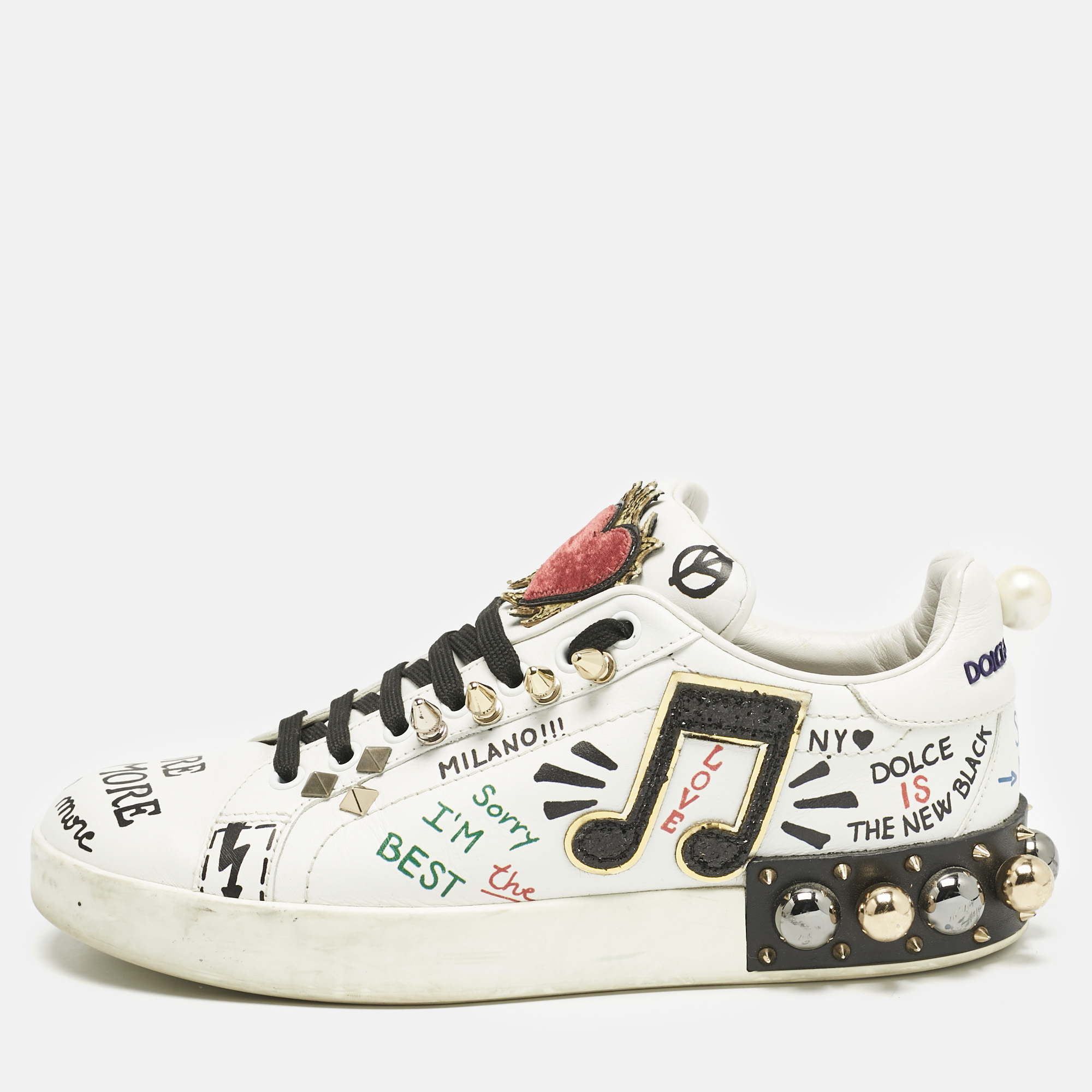 Dolce & Gabbana White Leather Portofino Graffiti Heart Applique Low top Sneakers Size
Dolce & Gabbana White Leather Portofino Graffiti Heart Applique Low top Sneakers Size