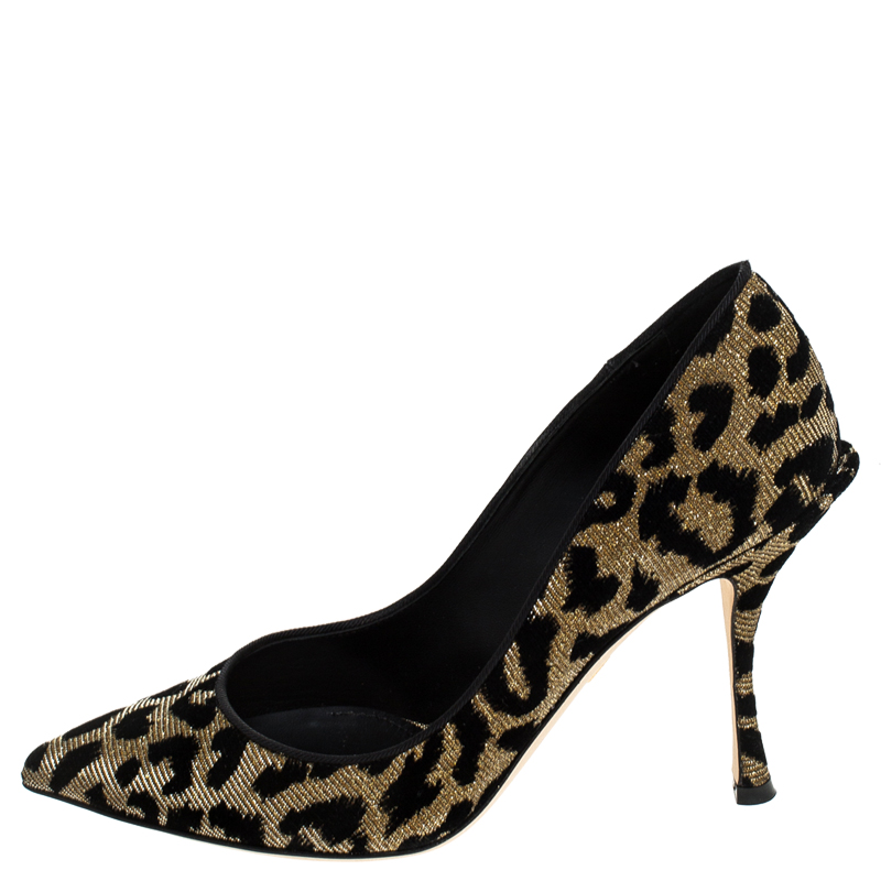 Dolce and Gabbana Black/Gold Glitter Fabric Lori Leopard Print Pumps Size, Multicolor
Dolce and Gabbana Black/Gold Glitter Fabric Lori Leopard Print Pumps Size, Multicolor
