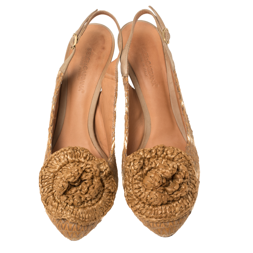 Dolce & Gabbana Tan And Beige Leather And Raffia Flower Slingback Pumps Size 37