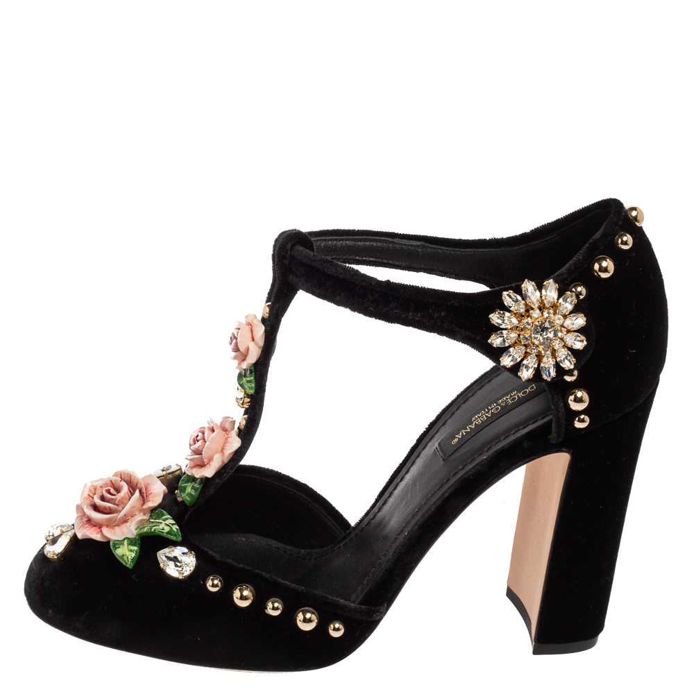 Dolce & Gabbana Black Velvet Crystal Embellished Block Heel Sandals Size
Dolce & Gabbana Black Velvet Crystal Embellished Block Heel Sandals Size