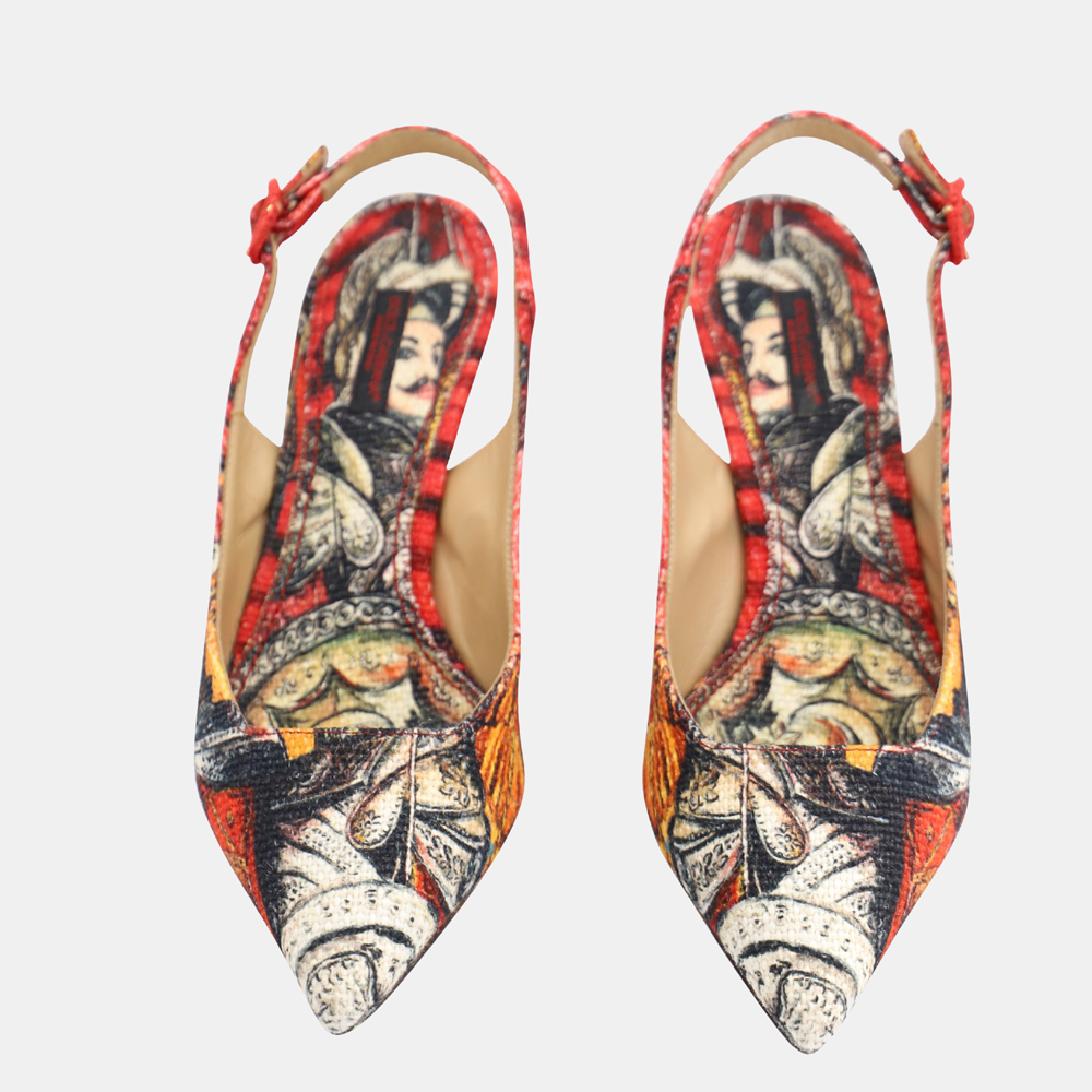 Dolce & Gabbana Multicolor Print Canvas Slingback Pointed Toe Pumps Size US 7.5 EU
Dolce & Gabbana Multicolor Print Canvas Slingback Pointed Toe Pumps Size US 7.5 EU
