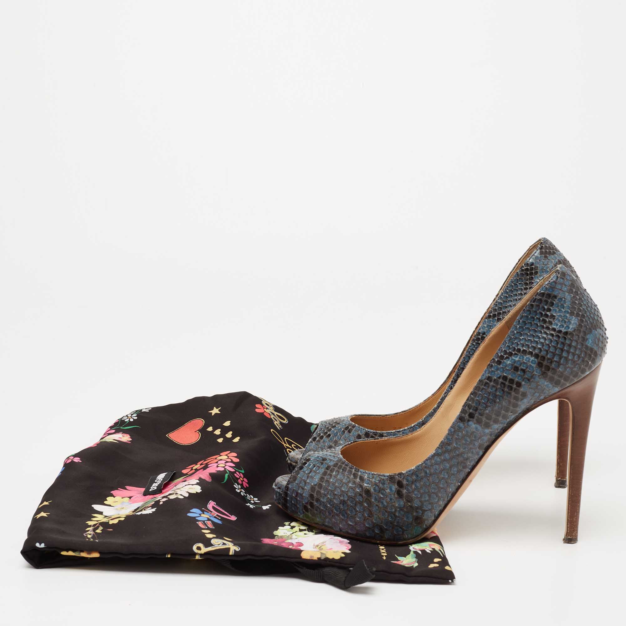 Dolce & Gabbana Blue/Black Python Leather Peep-Toe Pumps Size 37