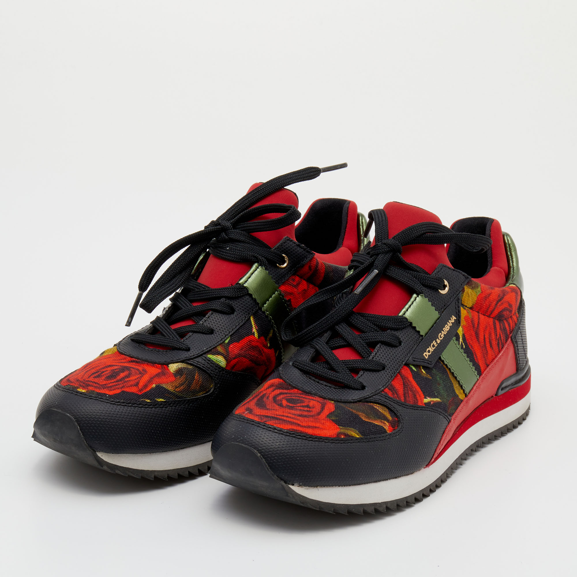 Dolce & Gabbana Multicolor Rose Print Canvas And Leather Low Top Sneakers Size
Dolce & Gabbana Multicolor Rose Print Canvas And Leather Low Top Sneakers Size