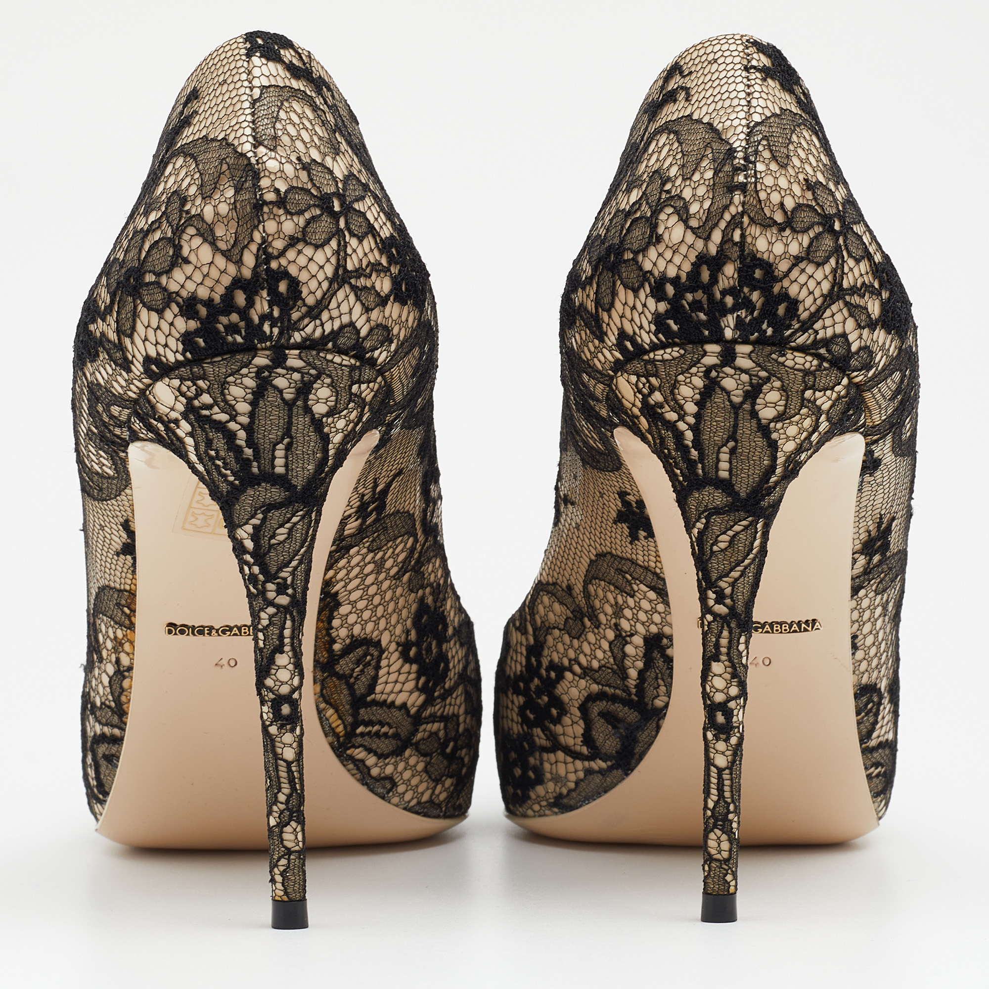 Dolce & Gabbana Black/Beige Floral Lace And Patent Leather Pointed Toe Pumps Size 40