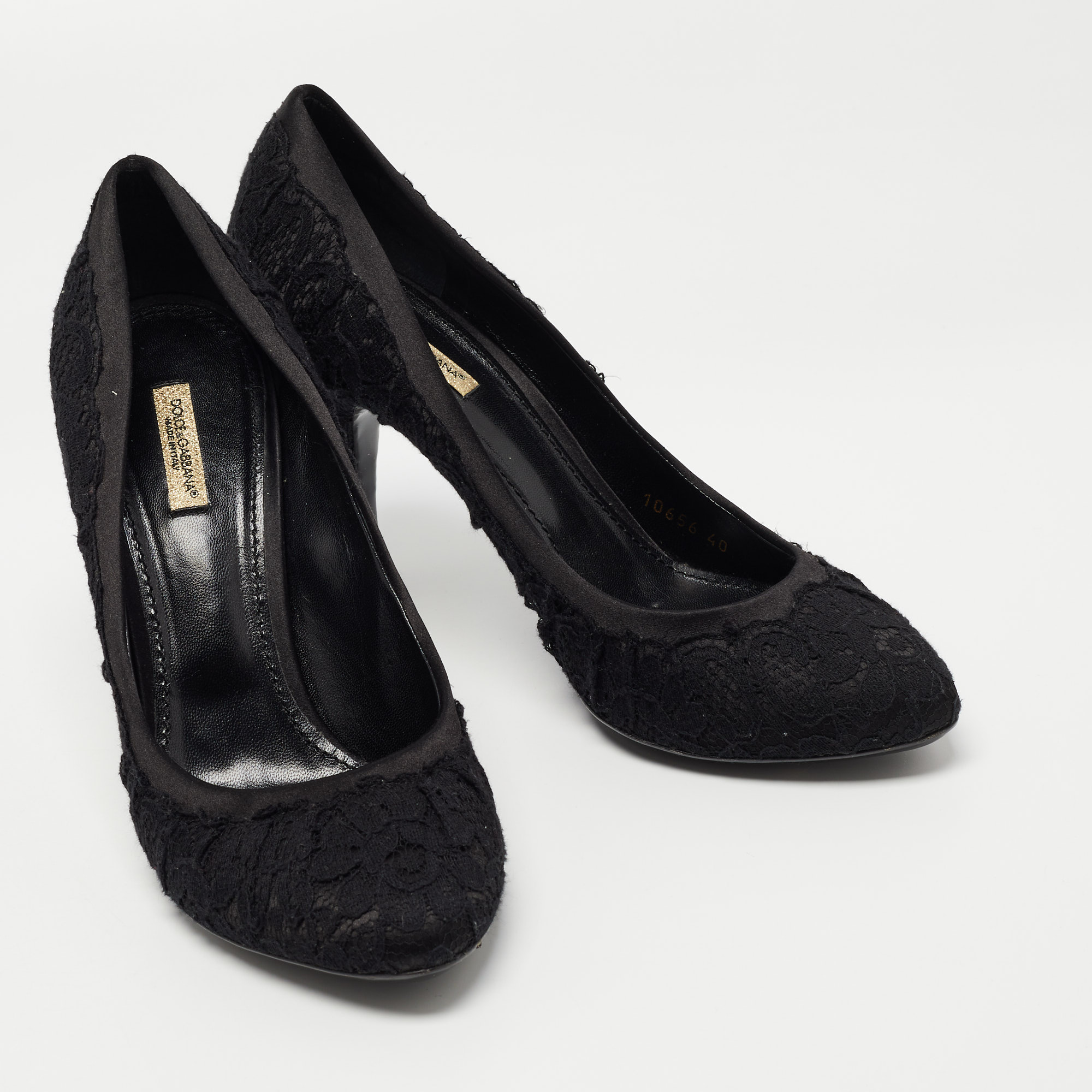 Dolce & Gabbana Black Lace And Satin Pointed Toe Pumps Size 40