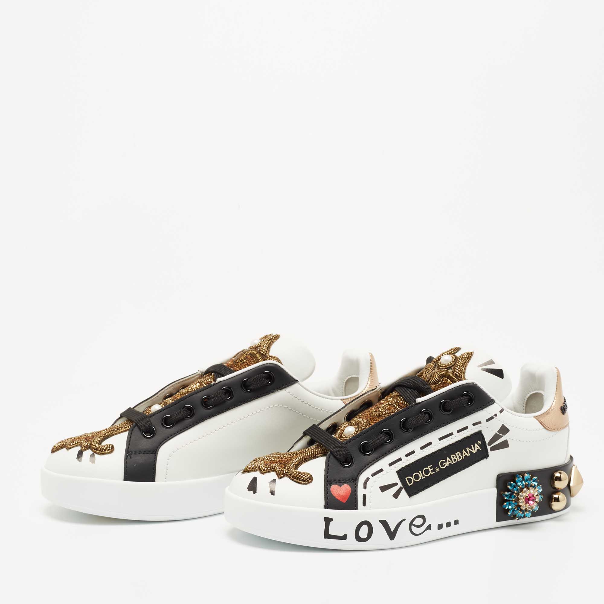 Dolce and Gabbana White/Black Leather Portofin Embellished Low Top Sneakers Size
Dolce and Gabbana White/Black Leather Portofin Embellished Low Top Sneakers Size