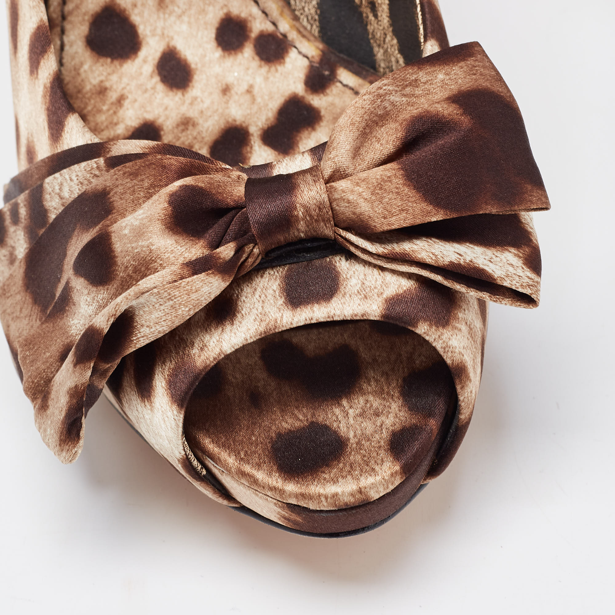 Dolce & Gabbana Brown/Beige Leopard Print Satin Bow Peep Toe Pumps Size 41
