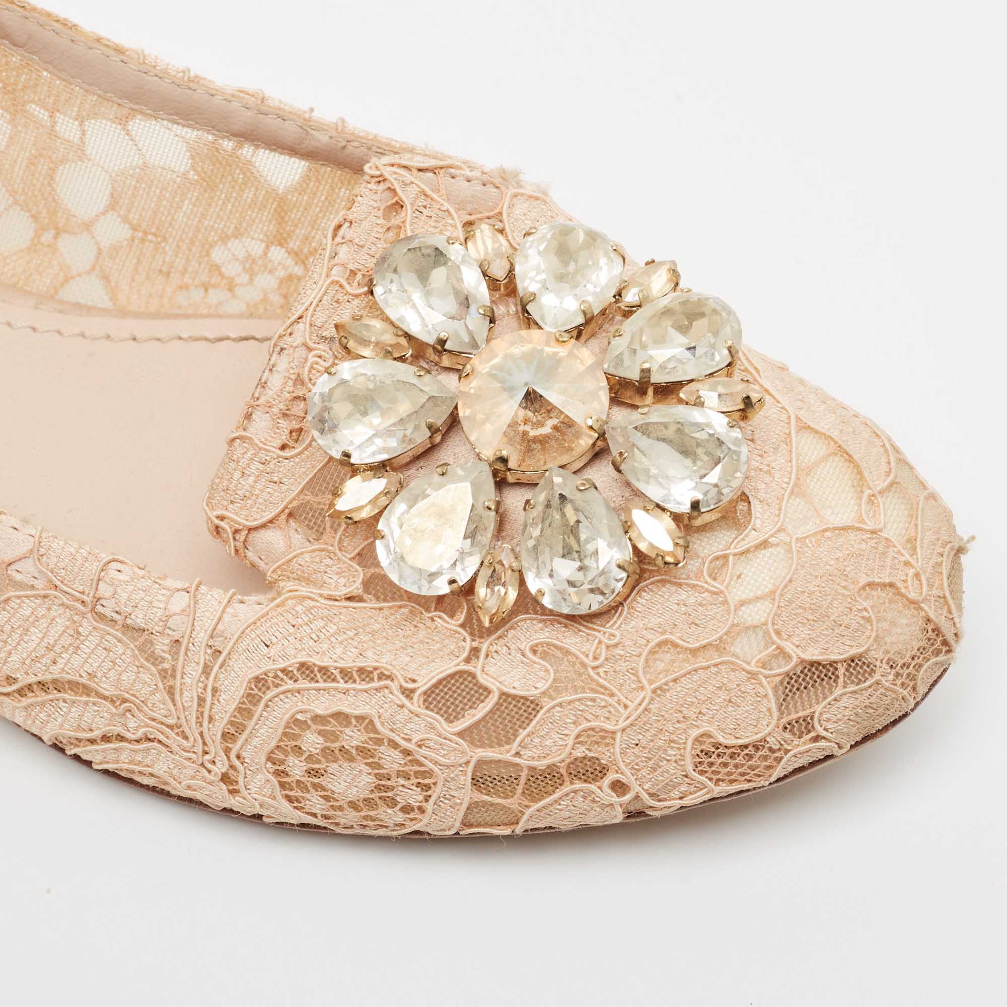 Dolce & Gabbana Blush Pink Lace Crystal Embellished Ballet Flats Size 37.5