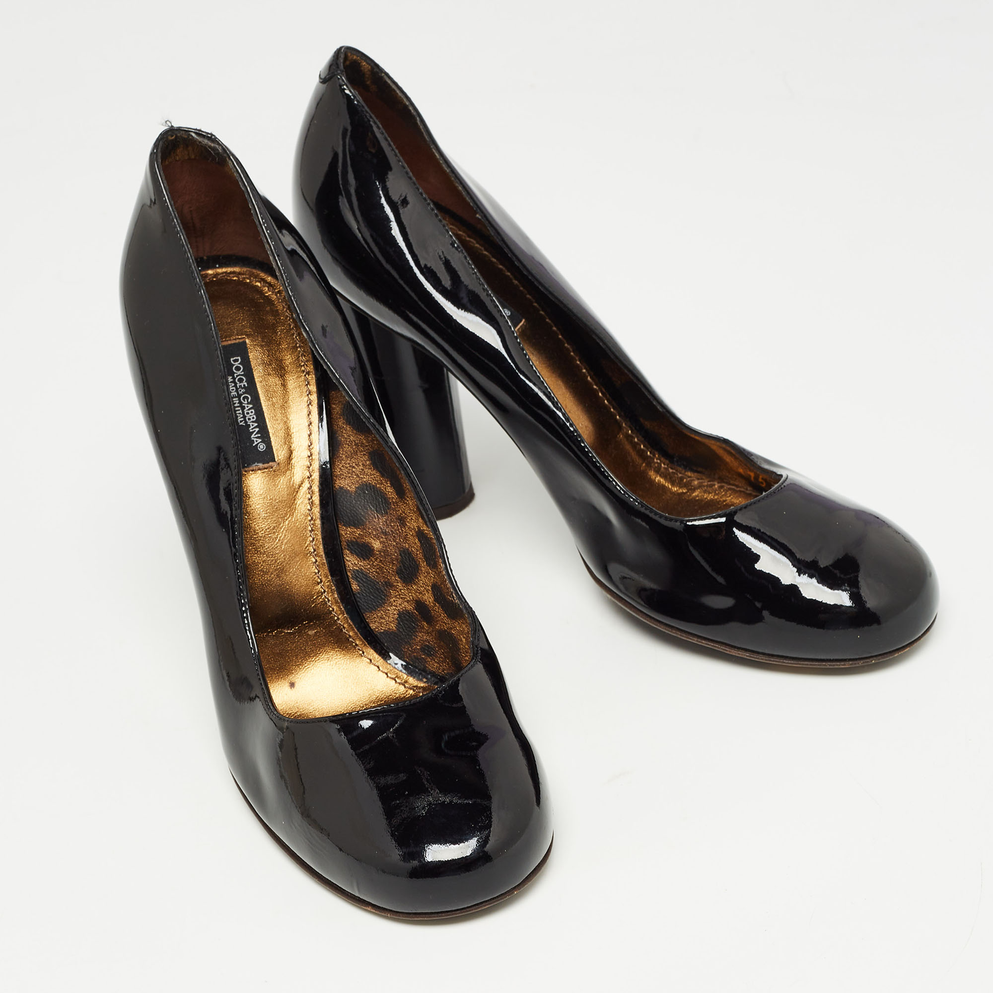 Dolce & Gabbana Black Patent Leather Round Toe Pumps Size 40