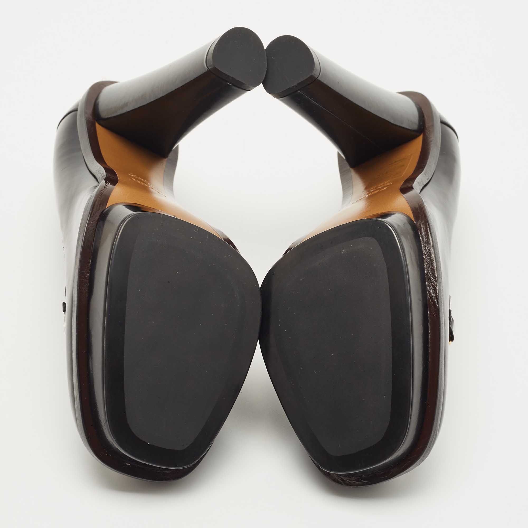 Fendi Black Leather Logo Loafer Pumps Size 38.5