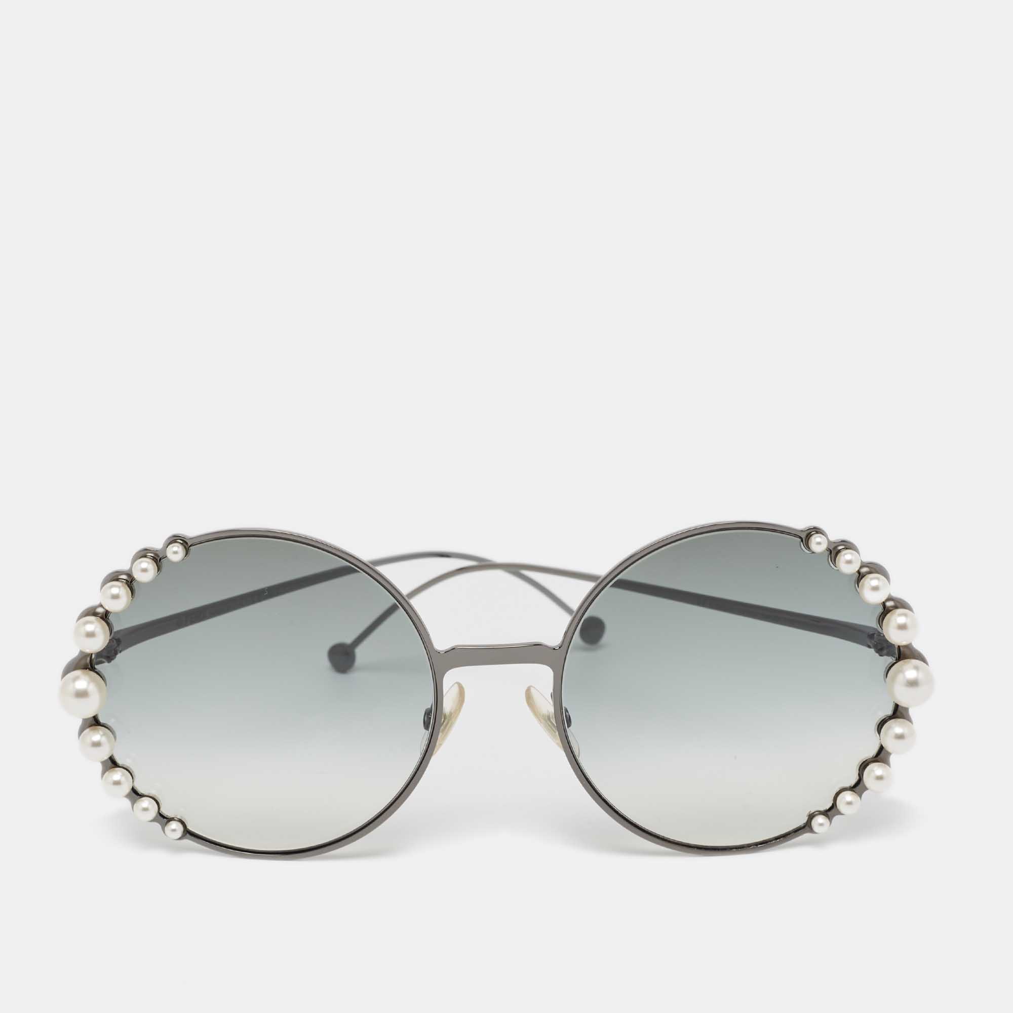 Fendi black gradient ff0295/s pearl round sunglasses