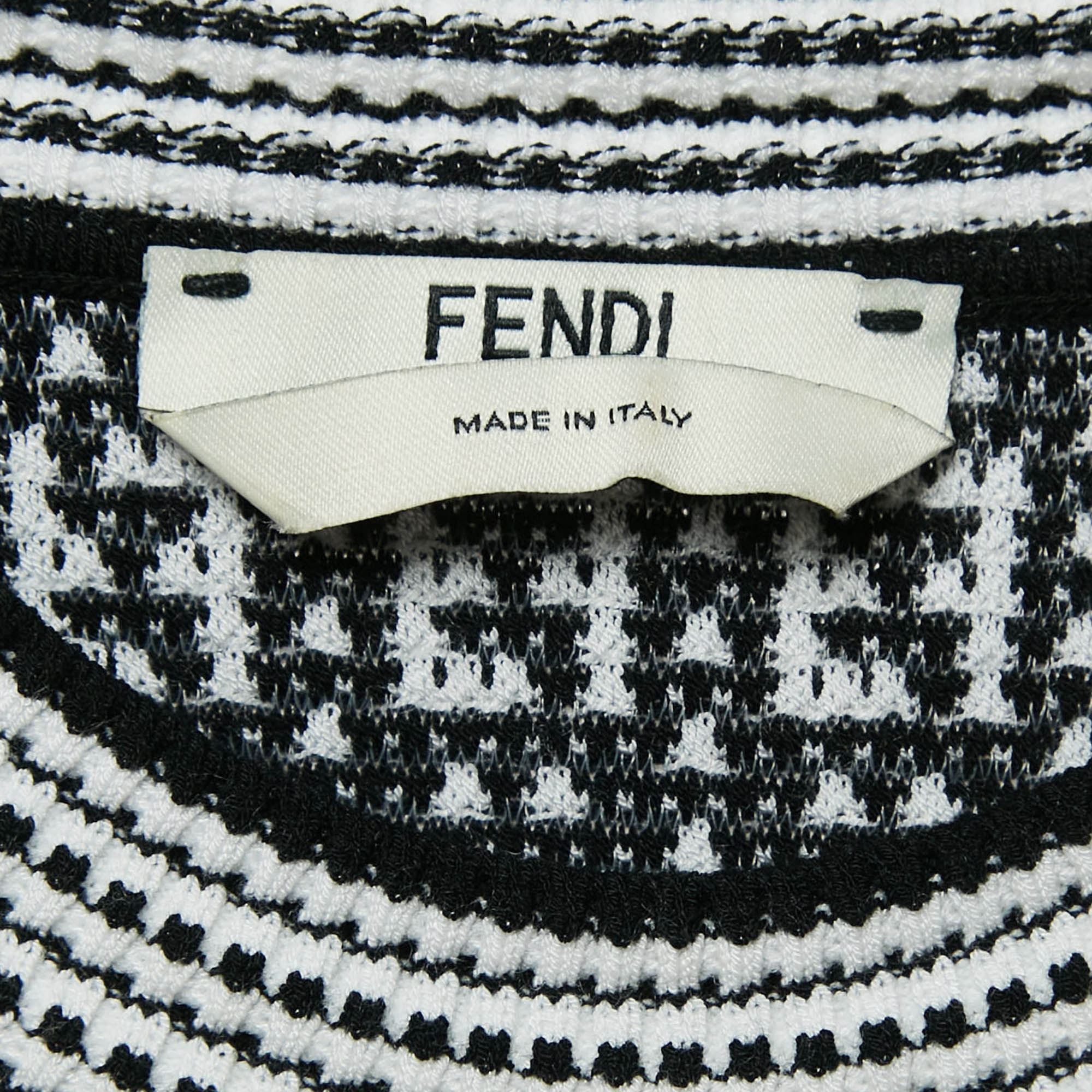 Fendi Black/White FF Textured Knit Crew Neck Pullover M