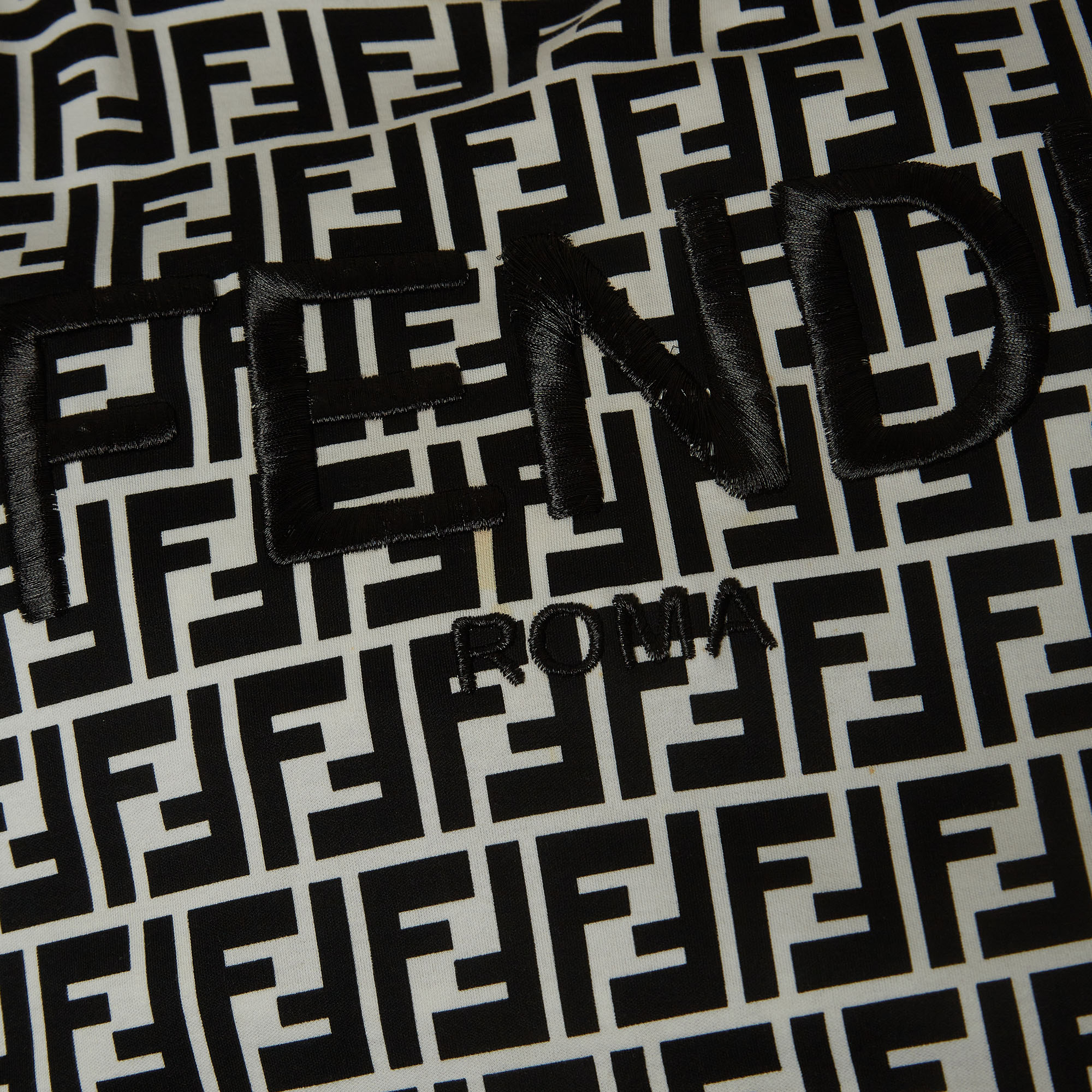 Fendi Black /White Logo Print And Embroidered Cotton T-Shirt S