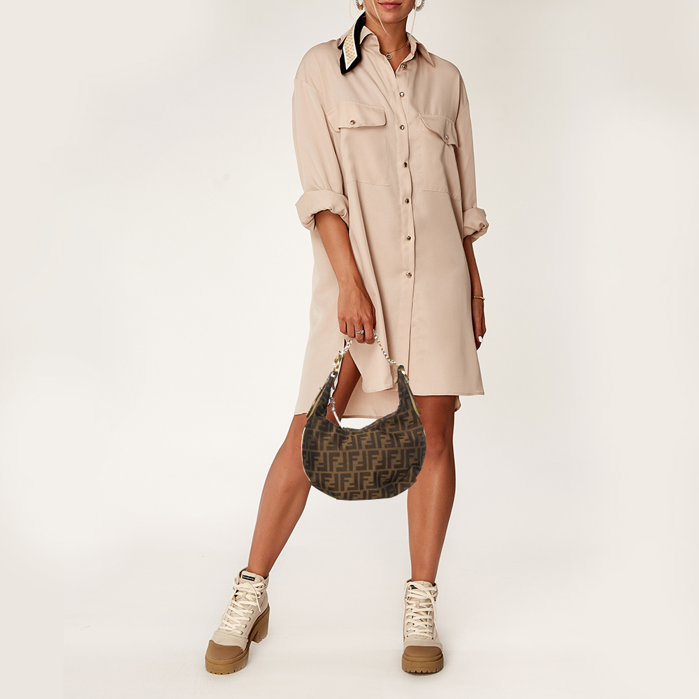 Fendi Tobacco/Gold Zucca Canvas and Leather Small Chef Chain Link Hobo, Brown
Fendi Tobacco/Gold Zucca Canvas and Leather Small Chef Chain Link Hobo, Brown