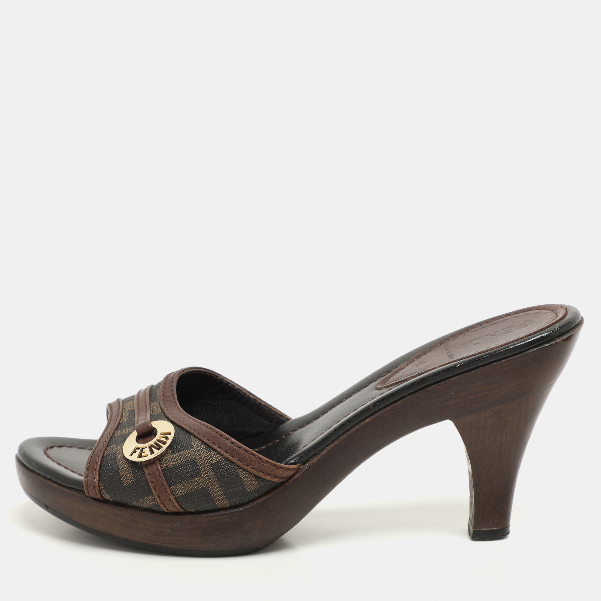 Fendi Brown Zucca Coated Canvas And Leather Slide Sandals Size
Fendi Brown Zucca Coated Canvas And Leather Slide Sandals Size