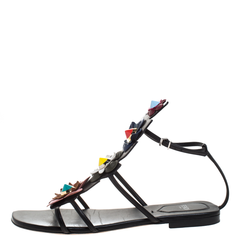 Fendi Multicolor Leather Flowerland Ankle Strap Gladiator Flat Sandals Size
Fendi Multicolor Leather Flowerland Ankle Strap Gladiator Flat Sandals Size