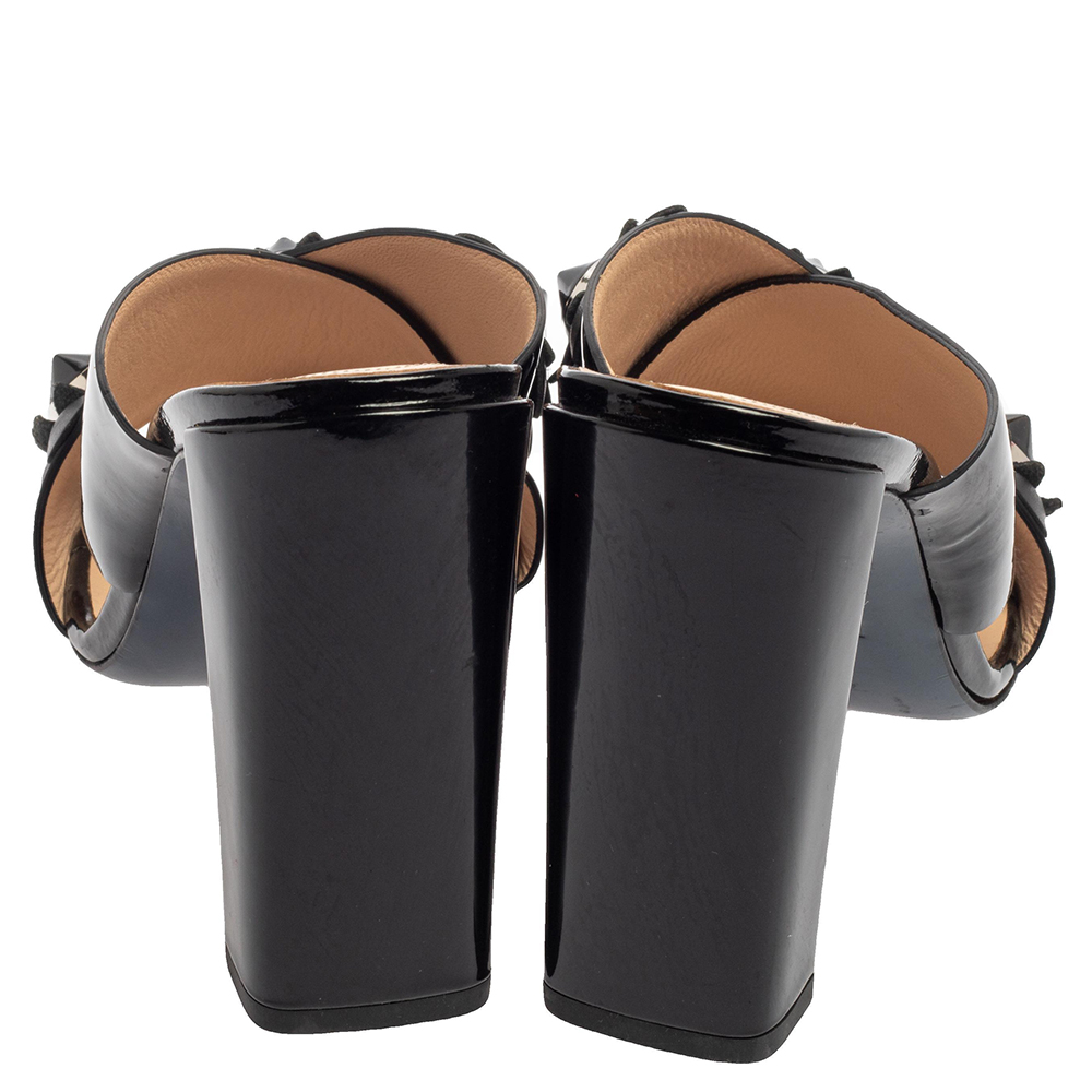 Fendi Black Patent Leather Flower Mule Sandals Size 36