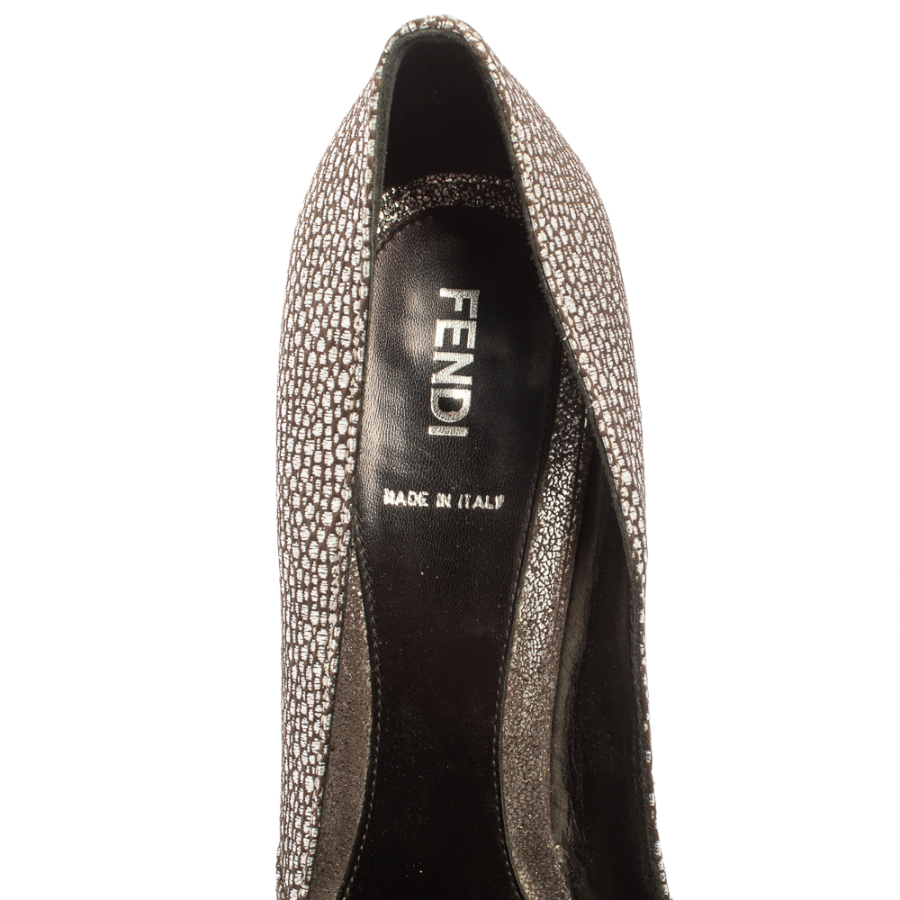 Fendi Silver Brocade Fabric And Textured Leather Deco Bow Peep Toe Platform Pumps Size 38