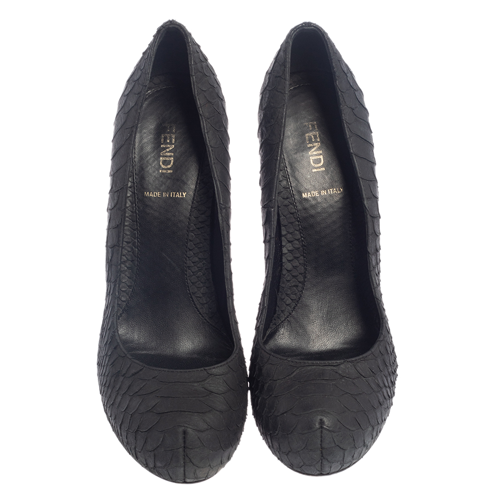 Fendi Black Python Embossed Leather Zucca Print Heel Pumps Size 37