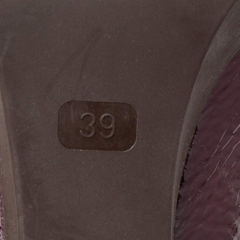Fendi Burgundy Patent Leather  Mary Jane Platform Pumps Size 39