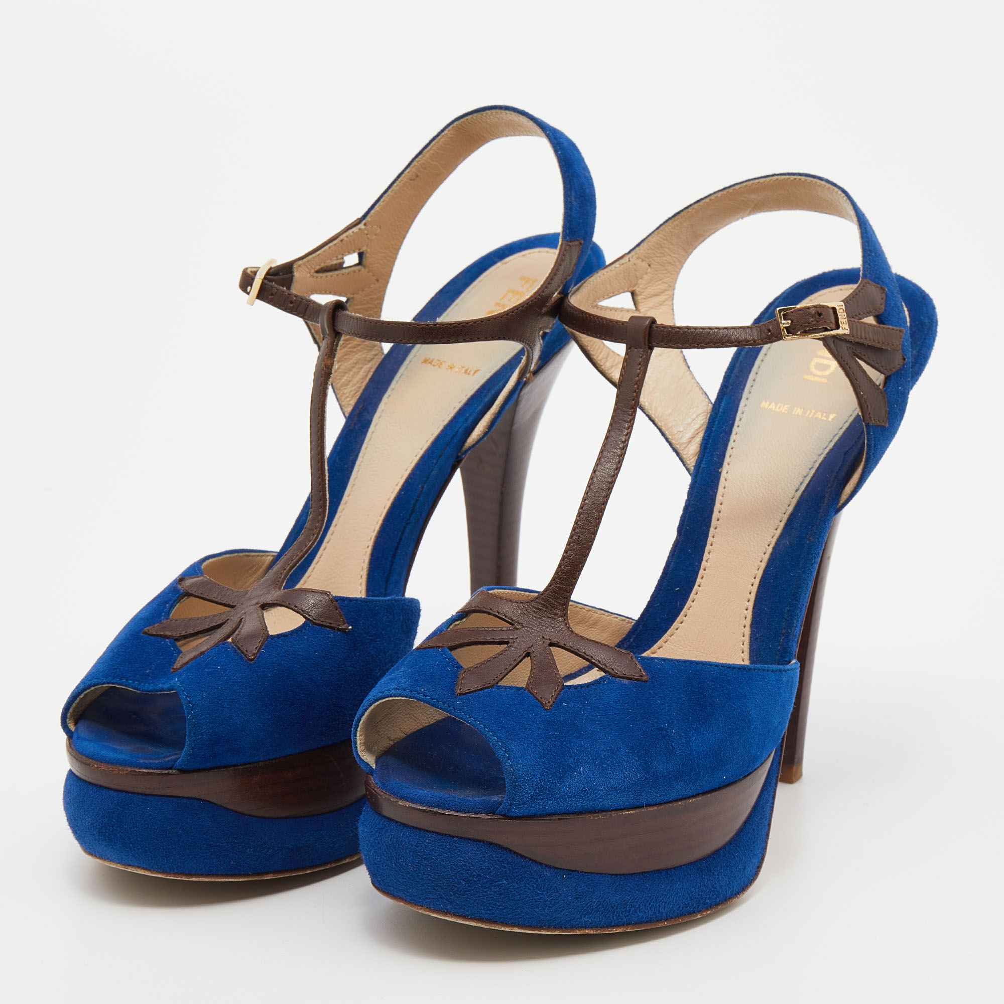 Fendi Blue/Brown Suede and Leather T-Bar Ankle-Strap Platform Sandals Size
Fendi Blue/Brown Suede and Leather T-Bar Ankle-Strap Platform Sandals Size