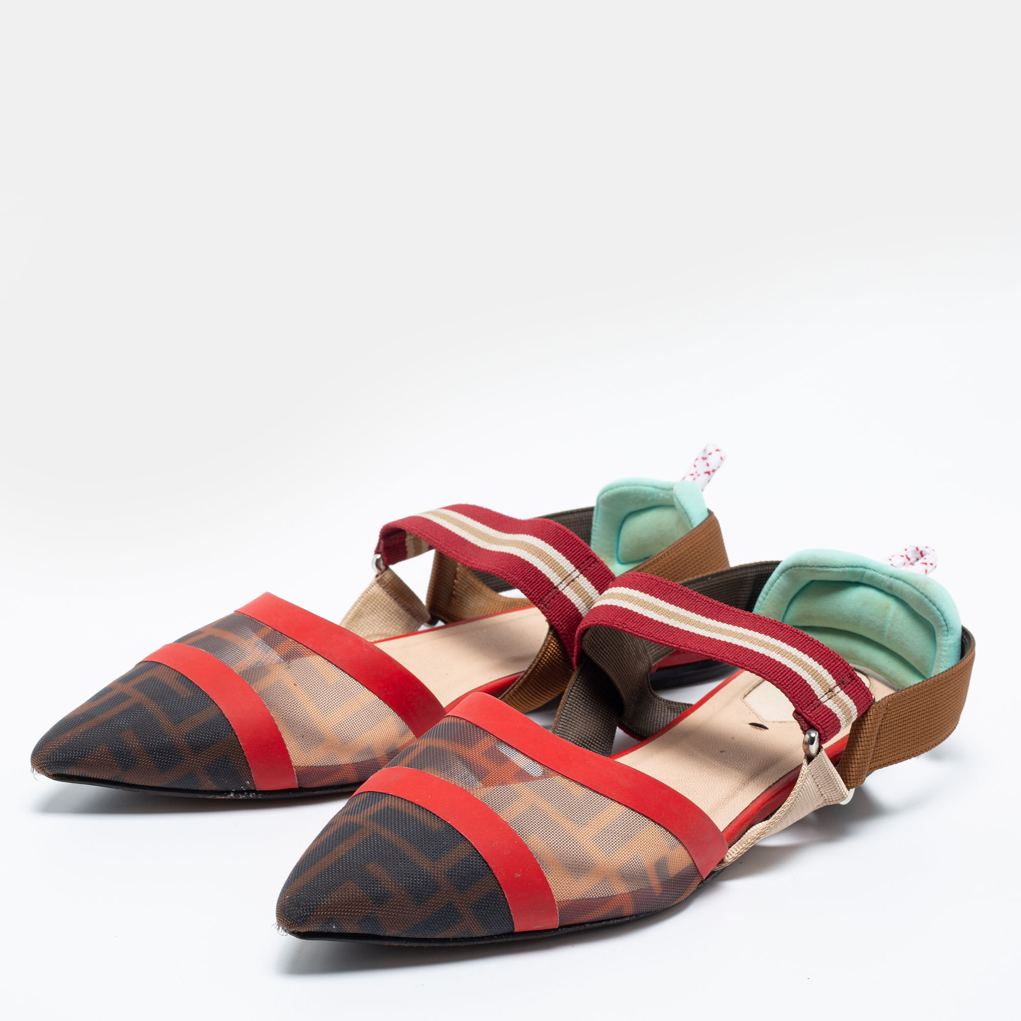 Fendi Multicolor Zucca Mesh, Fabric and Leather Colibri Slingback Flat Sandals Size
Fendi Multicolor Zucca Mesh, Fabric and Leather Colibri Slingback Flat Sandals Size