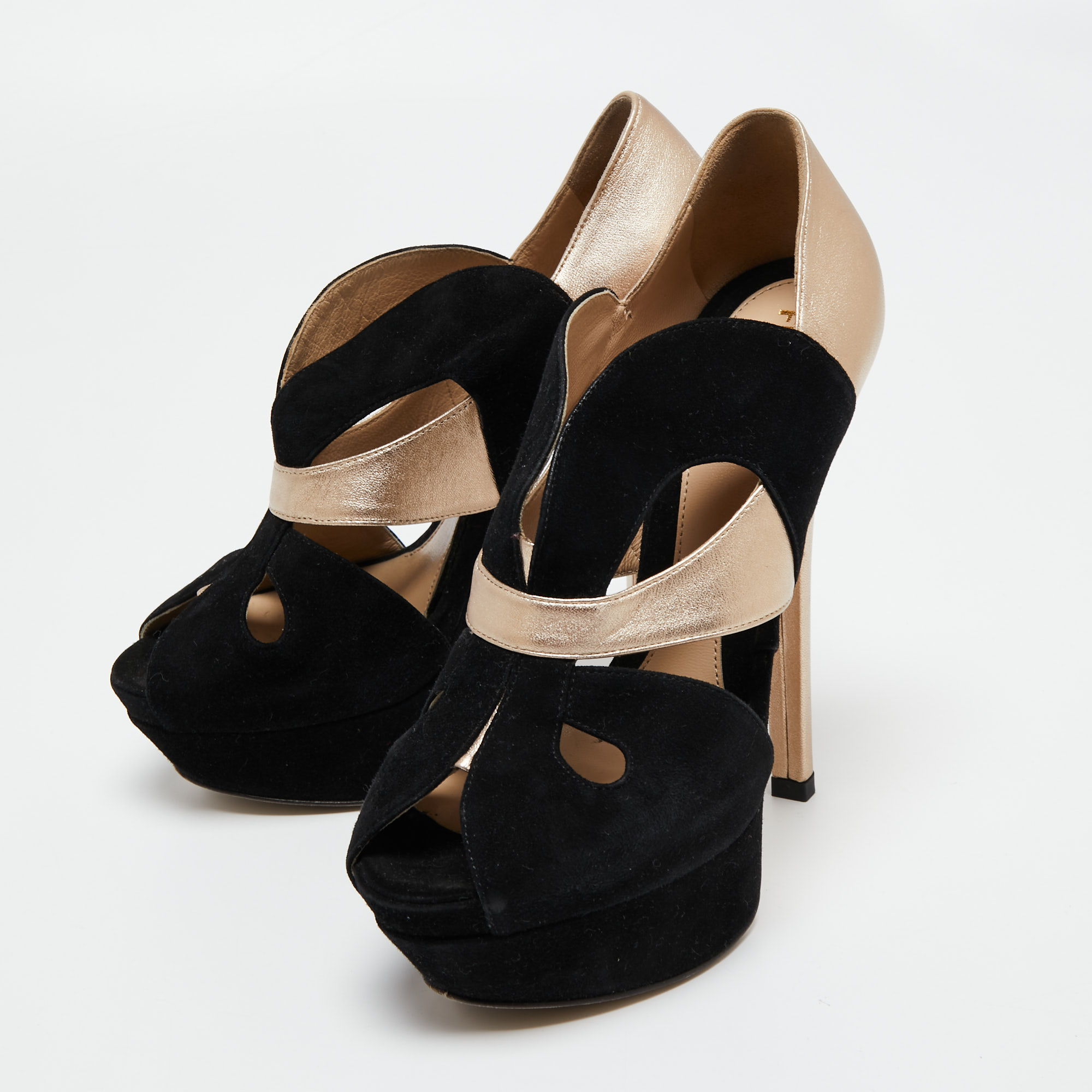 Fendi Black/Gold Leather/Suede Platform Pumps Size 37