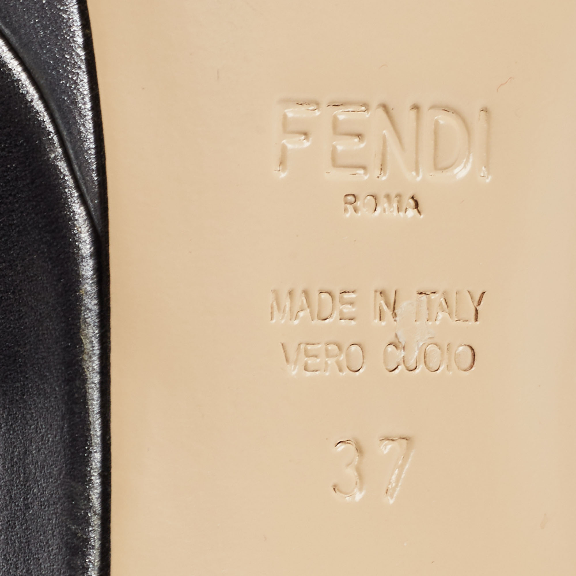 Fendi Silver Leather Strappy T-Bar Platform Sandals Size 37