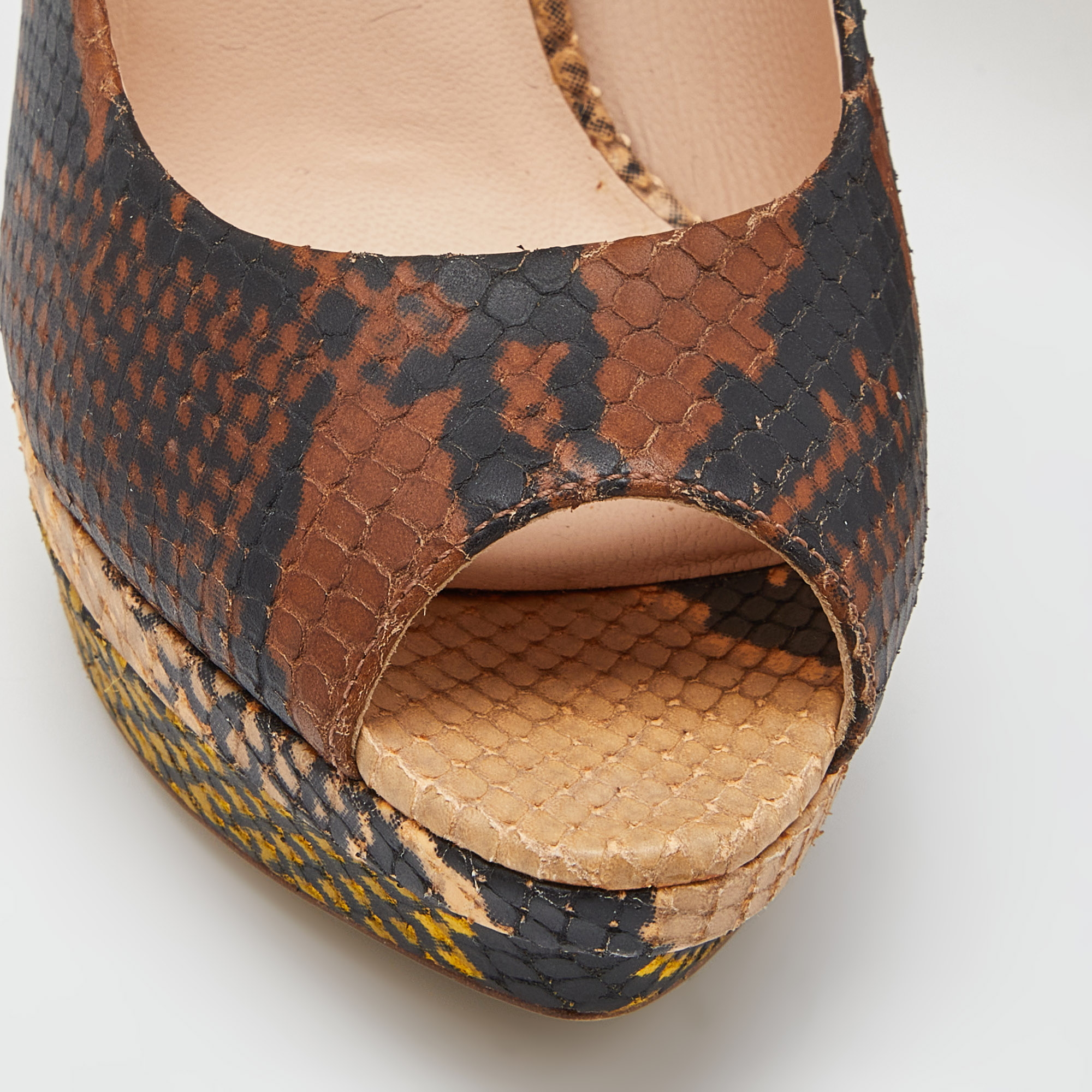 Fendi Multicolor Python Embossed Leather Peep Toe Platform Pumps Size 35