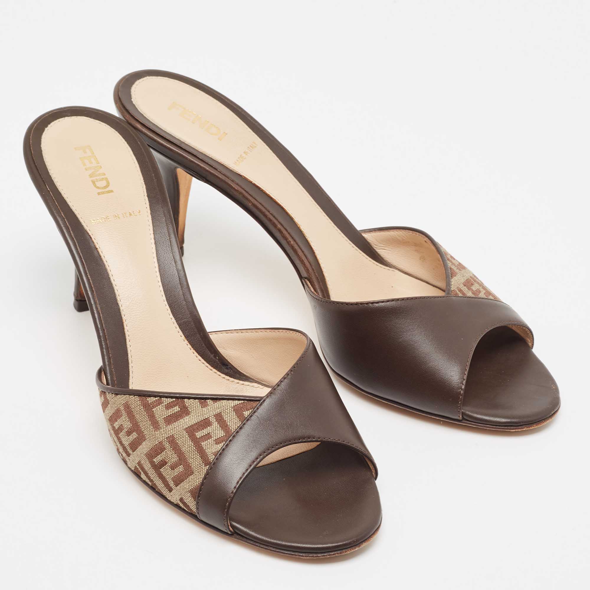 Fendi Brown Leather And Zucca Canvas Mules Size 37