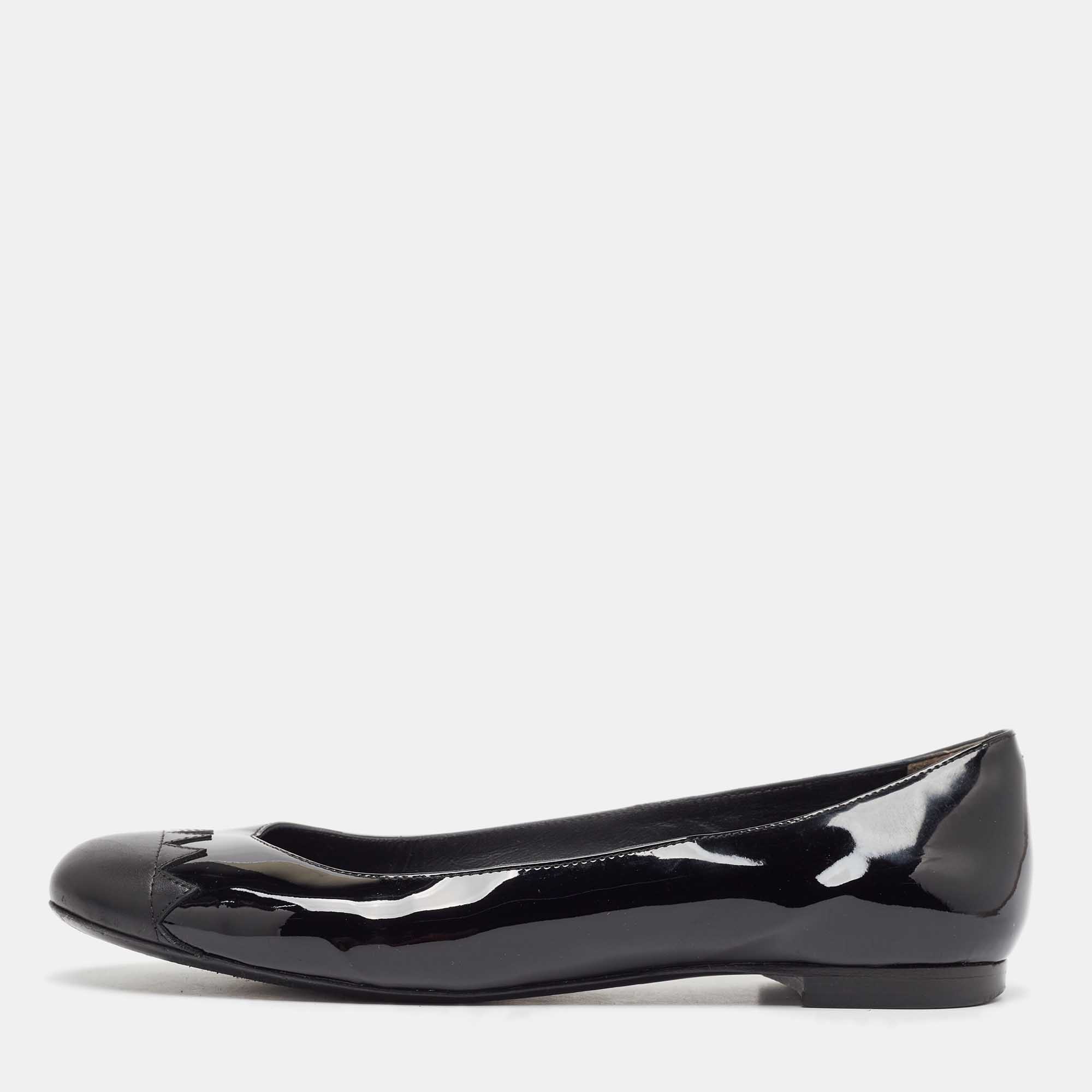 Fendi black patent leather cap toe ballet flats size 37.5